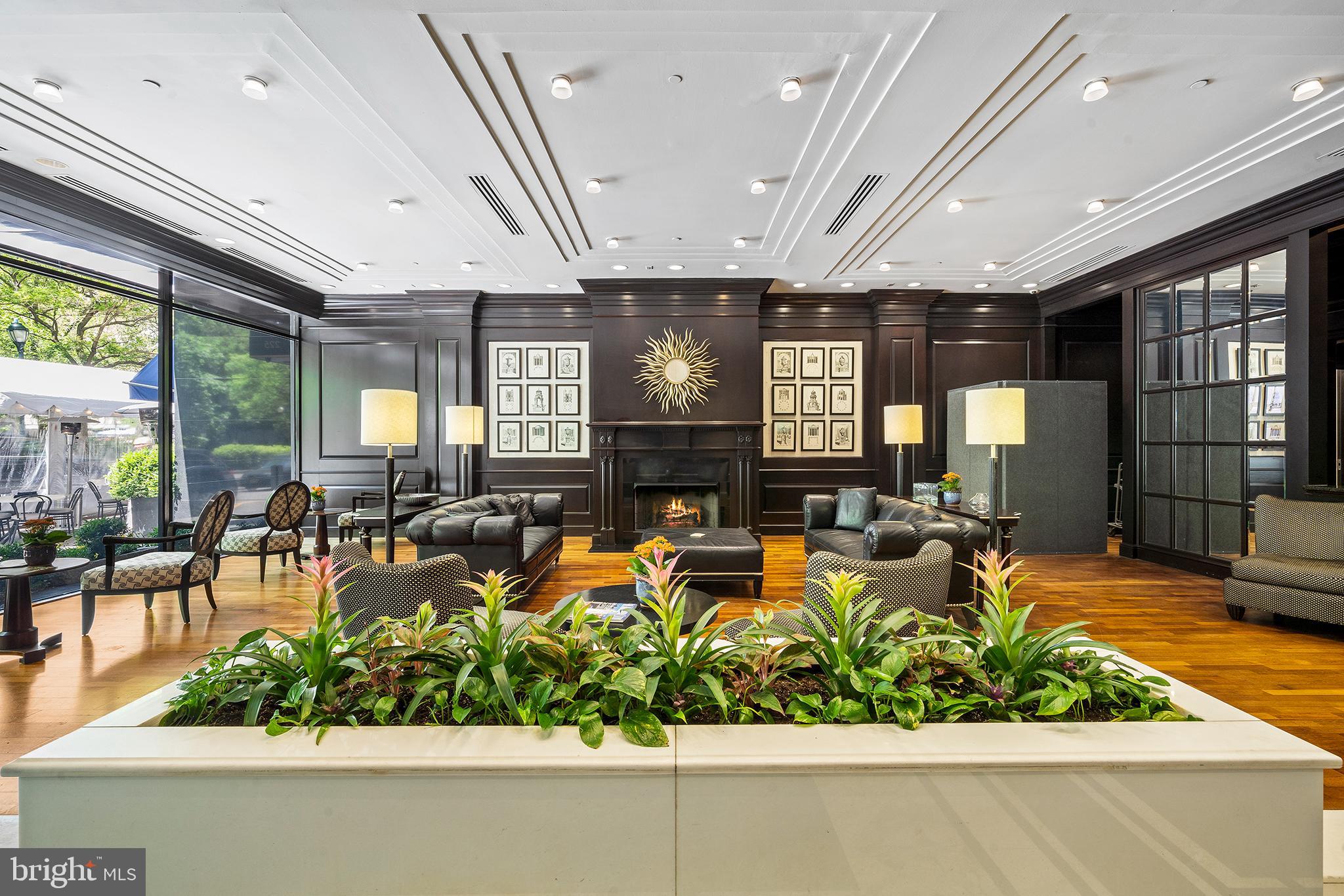 RITTENHOUSE SQUARE - Residential