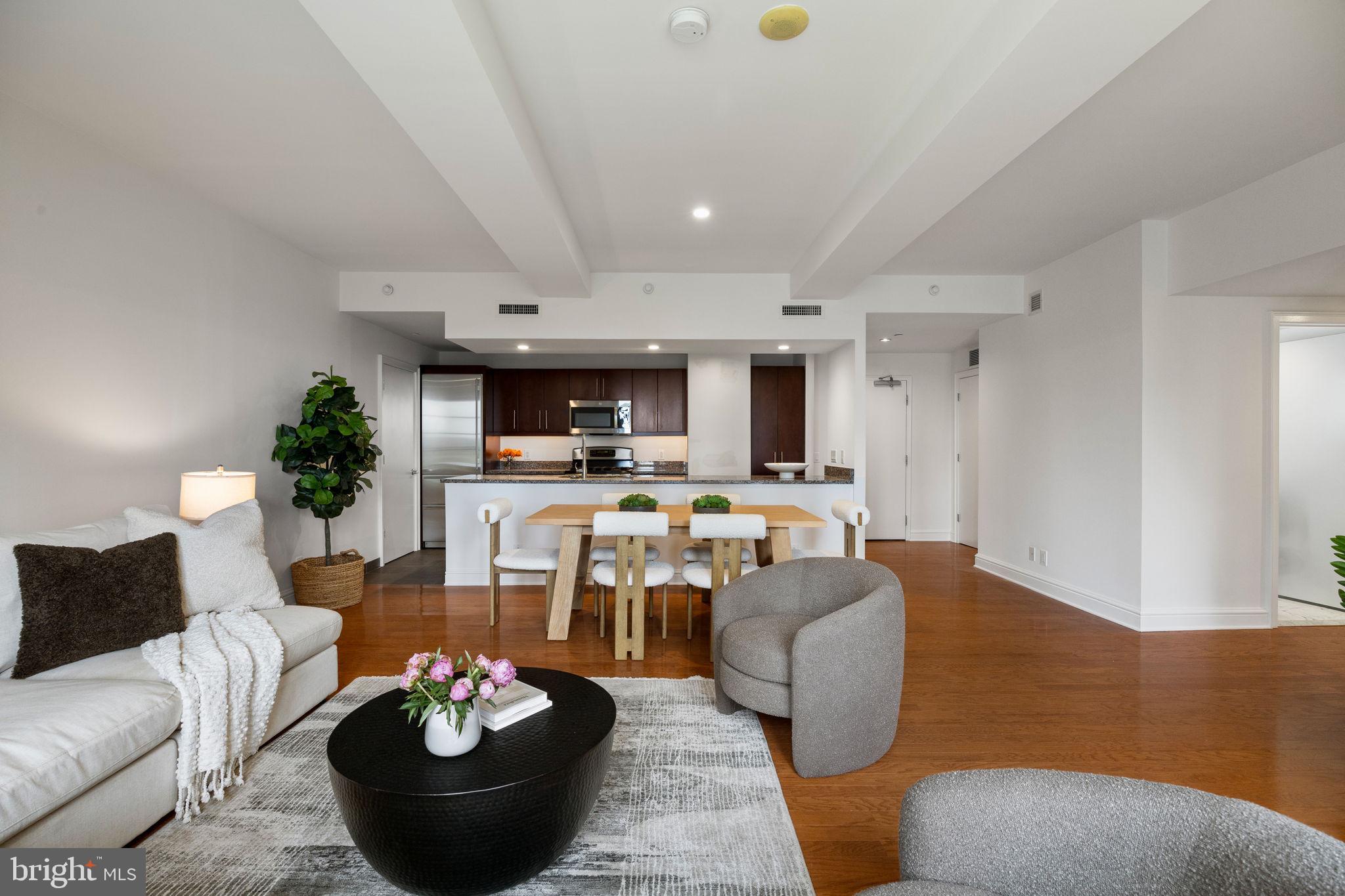 RITTENHOUSE SQUARE - Residential