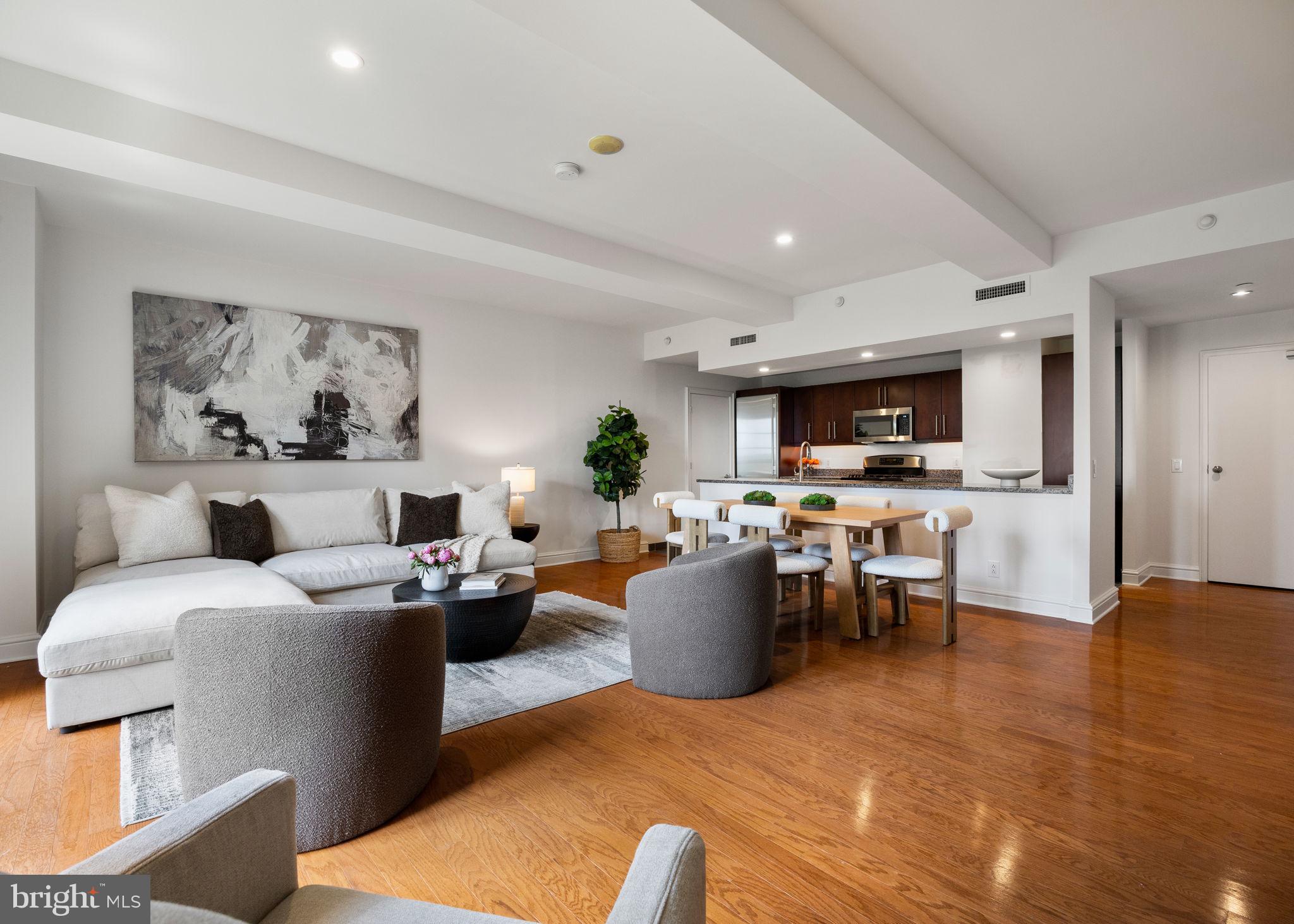 RITTENHOUSE SQUARE - Residential