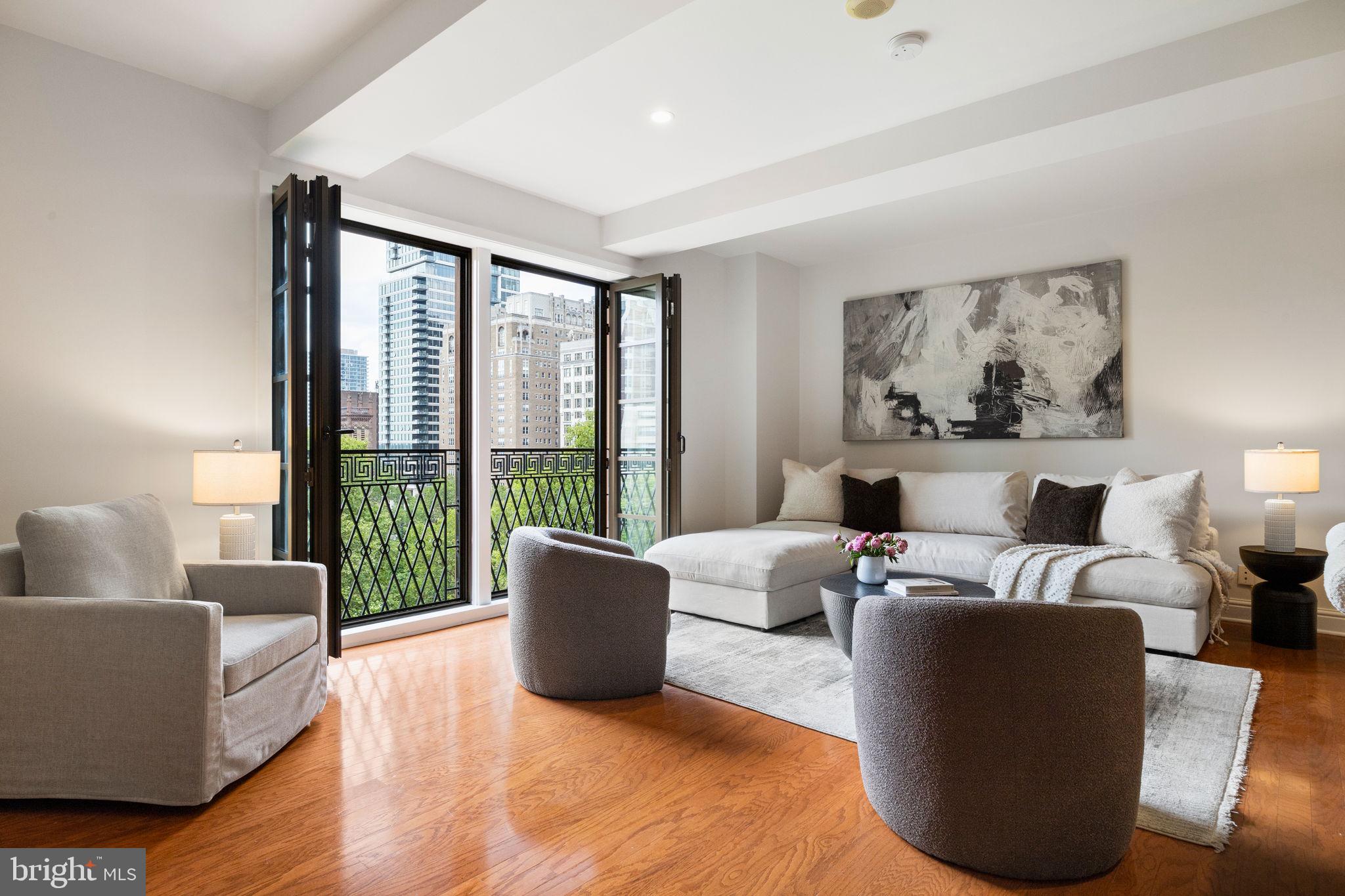 RITTENHOUSE SQUARE - Residential