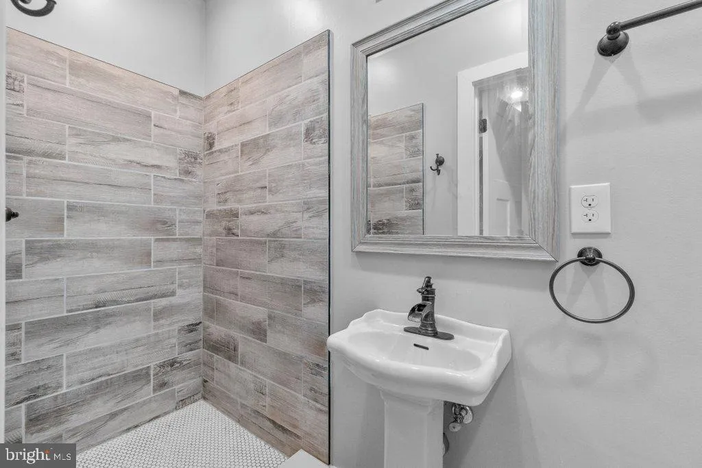 Perry Hall, Maryland 21128, United States, 8 Bedrooms Bedrooms, ,5 BathroomsBathrooms,Residential,Active,136908