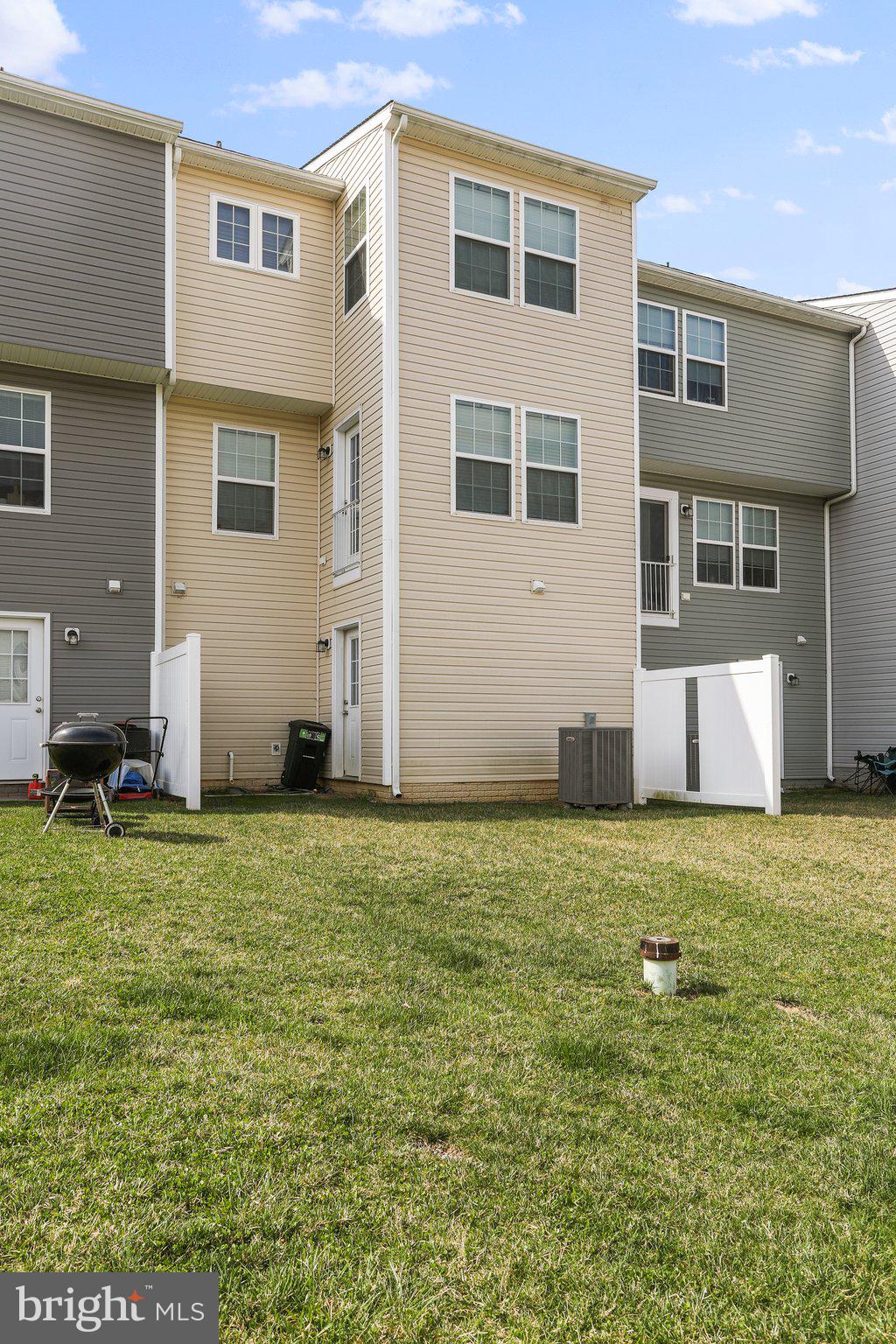 KENSINGTON TERRACE - Residential Lease