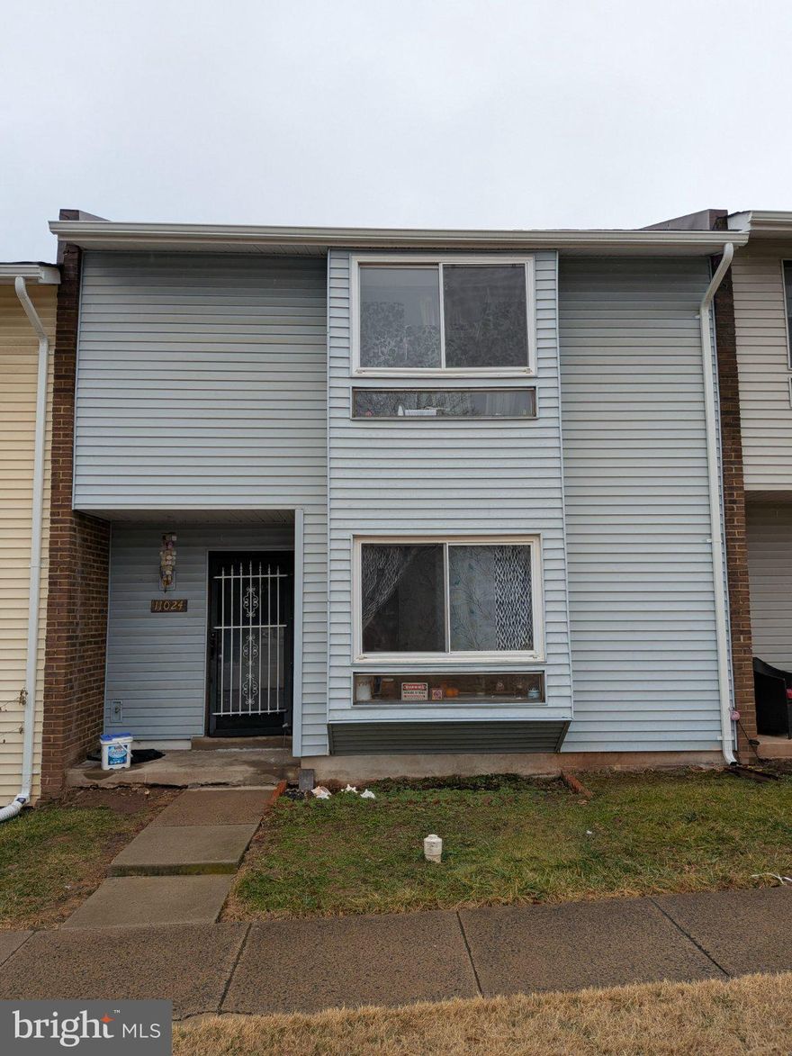 Transform this charming Colonial townhouse in Coverstone Square to your own liking.  This home will offer the perfect blend of comfort and convenience. With 1,532 sq. ft., the open floor plan seamlessly connects the living and dining areas, enhanced by recessed lighting and built-ins. The eat-in kitchen is equipped with modern appliances, granite counter tops and a stainless steel dishwasher, making meal prep a delight with plenty of space to entertain family and friends.  Upstairs, three spacious bedrooms feature walk-in closets, providing ample storage. A stackable washer/dryer is nestled within a hallway nook.  The hallway also includes a linen closet and storage in the HVAC room.  Step outside the back to enjoy a private patio, and beyond that, a serene large common area lawn. The community is well-maintained, with lawn care, snow removal, and trash services included in the association fee. Enjoy nearby parks and recreational spaces, fostering an active lifestyle. The neighborhood is known for its friendly atmosphere and convenient access to local schools and public services, ensuring a supportive environment for all. With assigned parking and easy access to amenities, this home is a wonderful opportunity to embrace a vibrant community lifestyle.