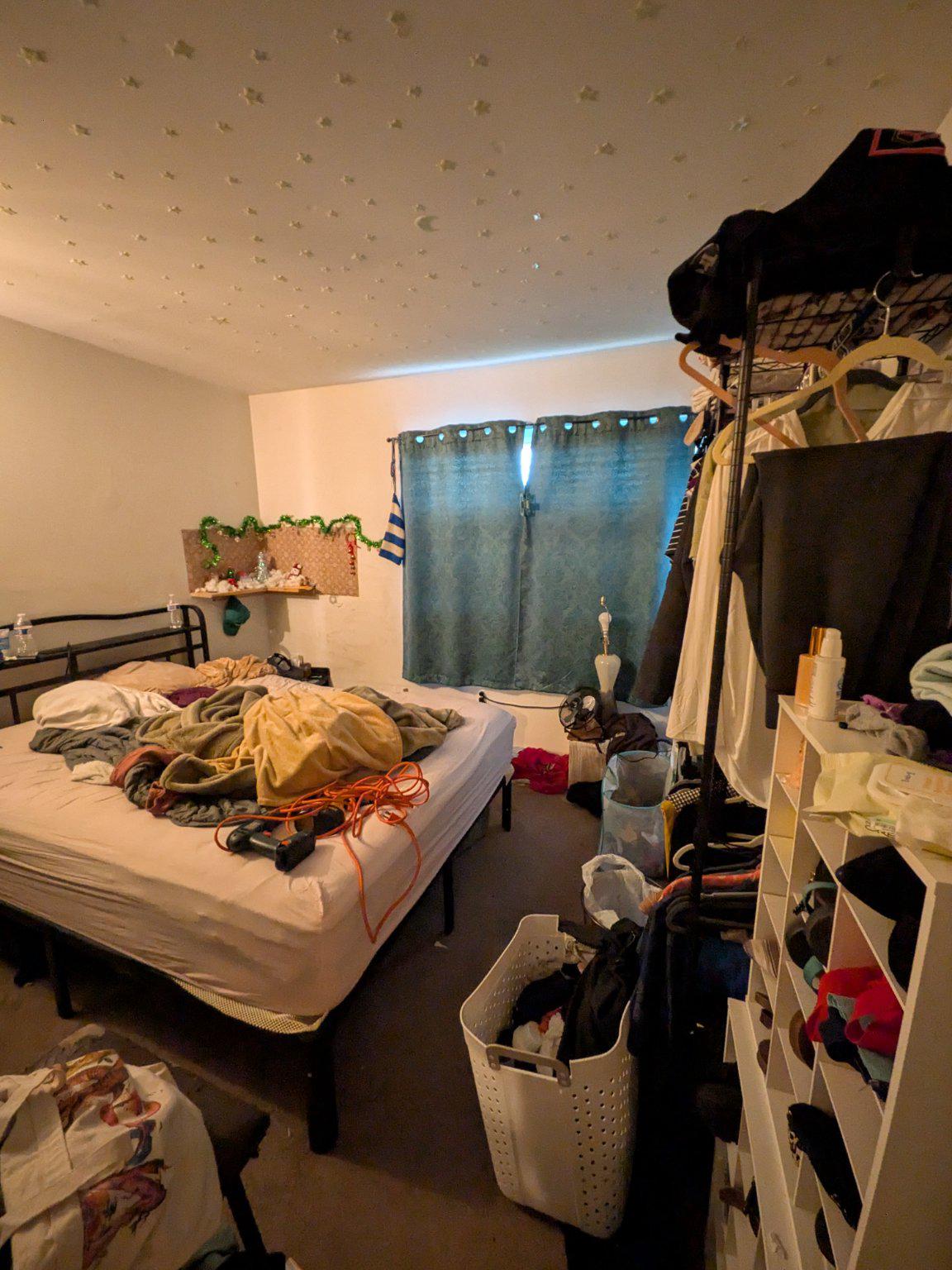 COVERSTONE SQUARE - Residential