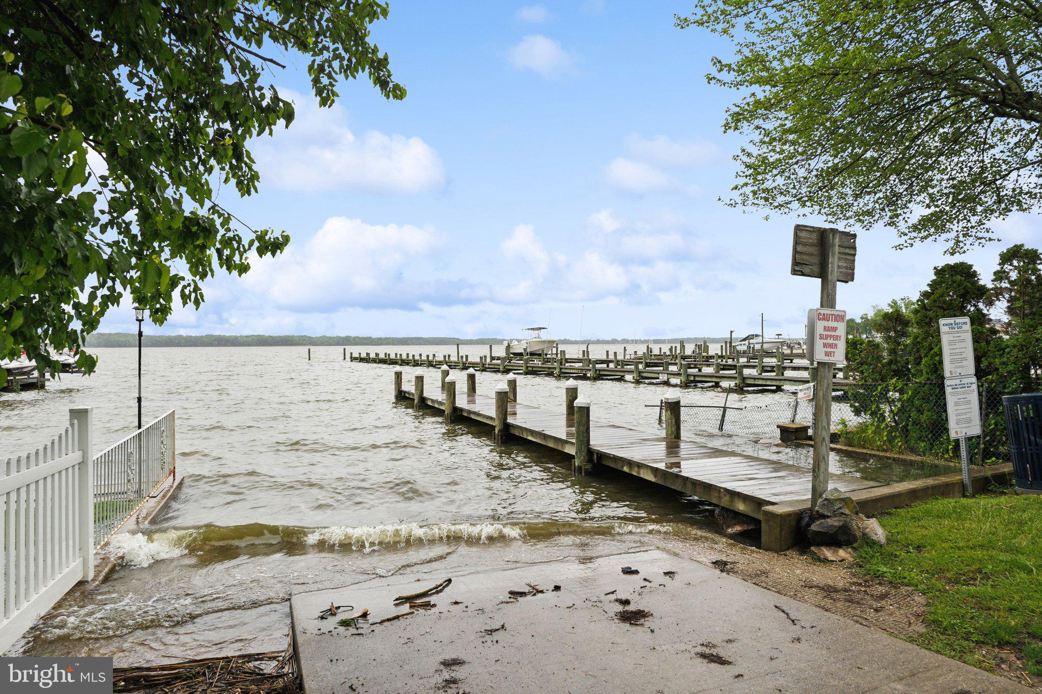 OLIVER BEACH - Residential