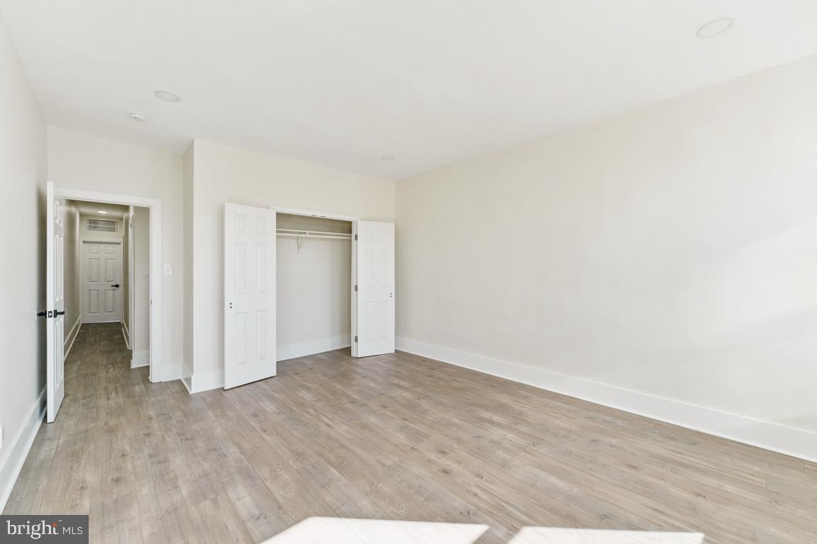 CLIFTON PARK - Residential