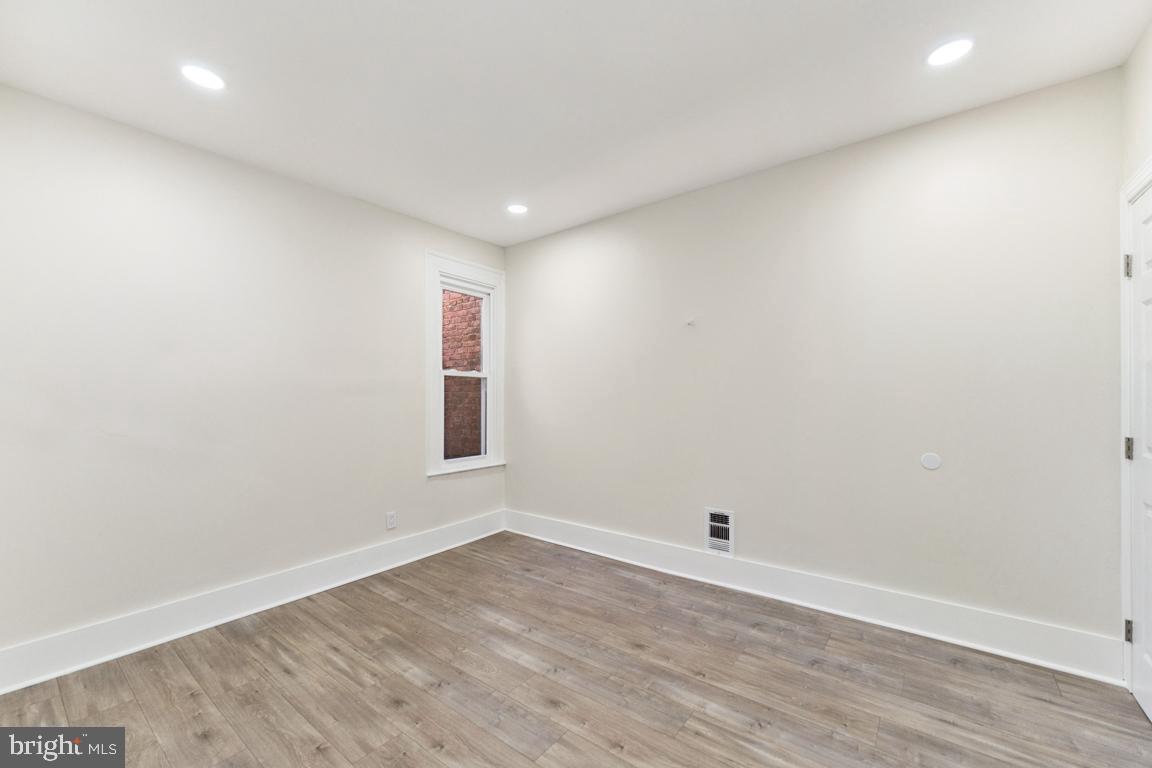 CLIFTON PARK - Residential