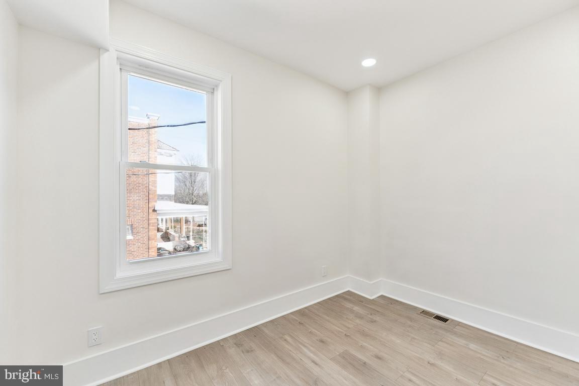 CLIFTON PARK - Residential