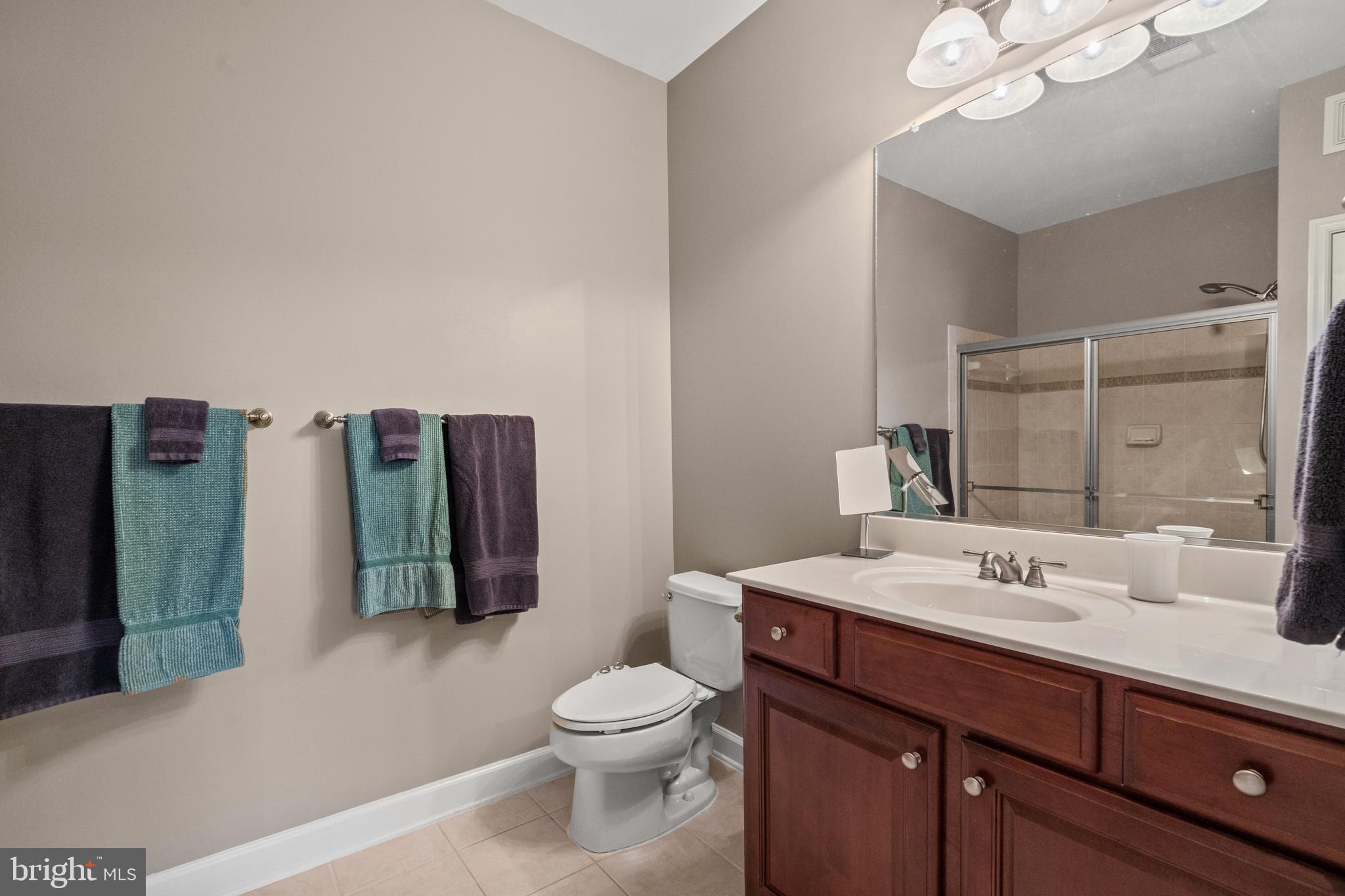 COBBLESTONE SQUARE - Residential