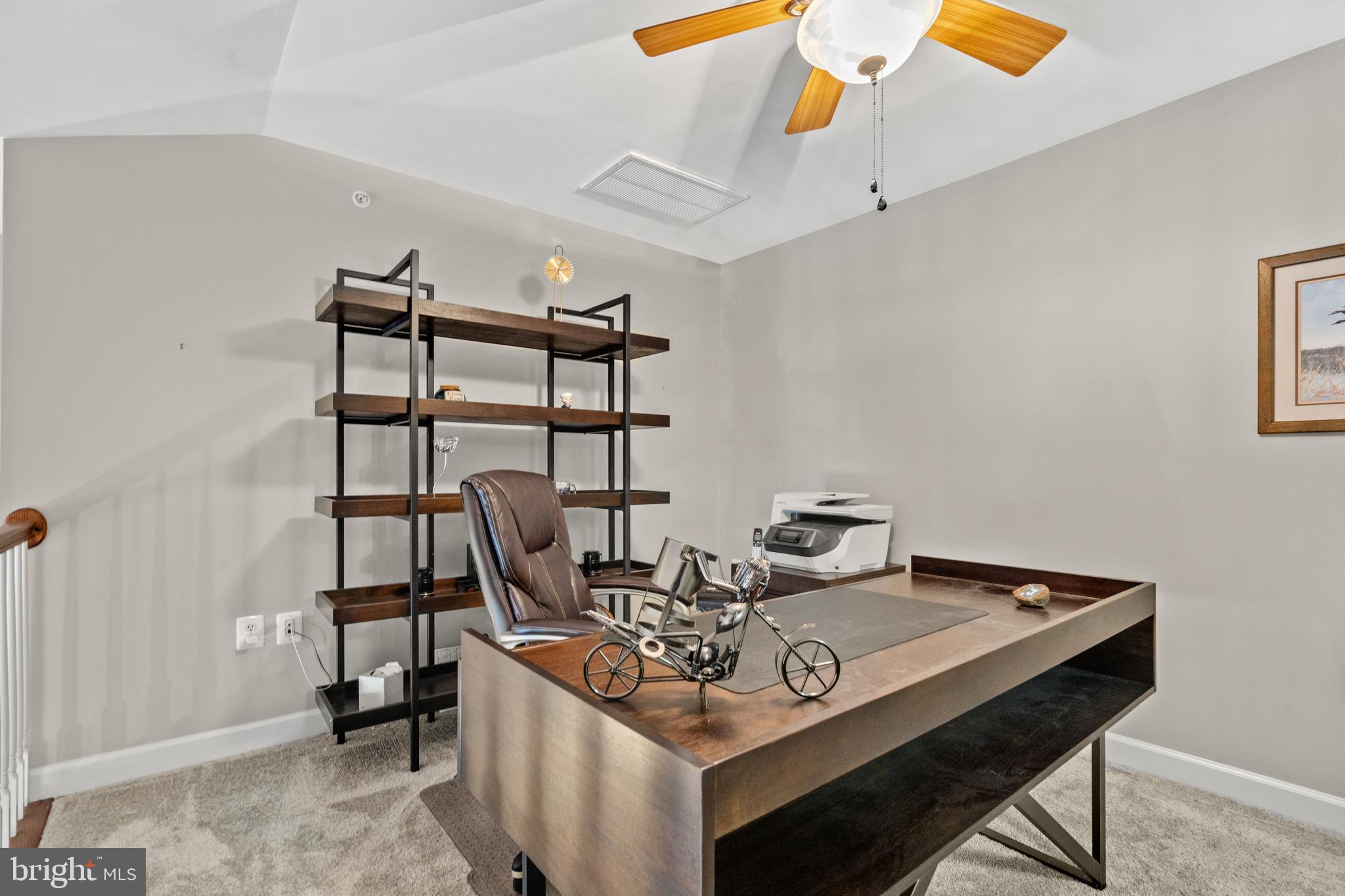 COBBLESTONE SQUARE - Residential