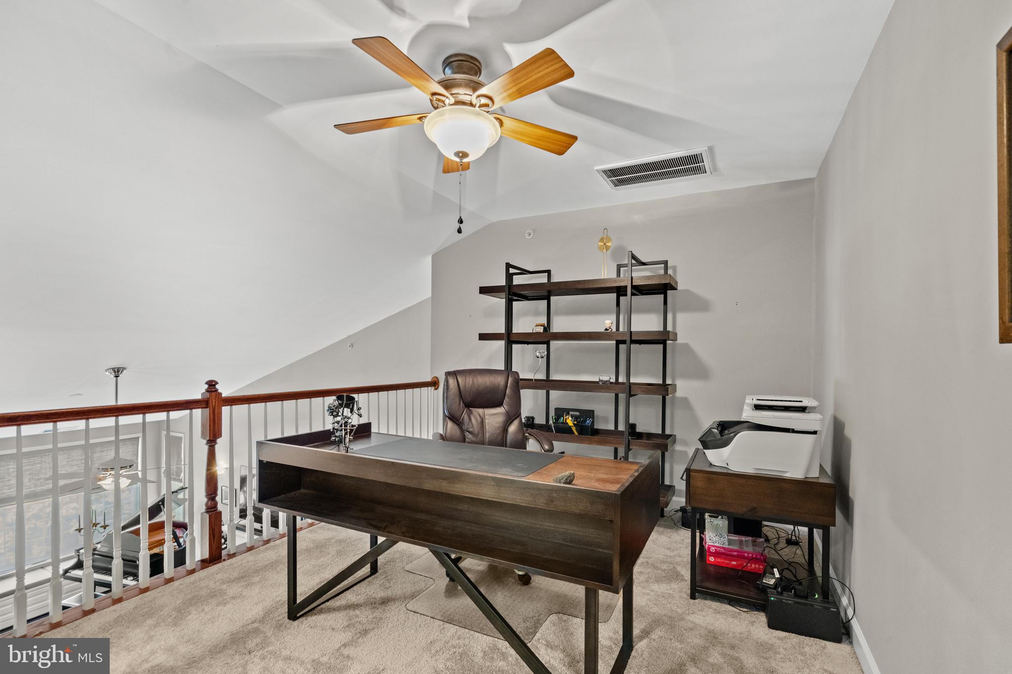 COBBLESTONE SQUARE - Residential