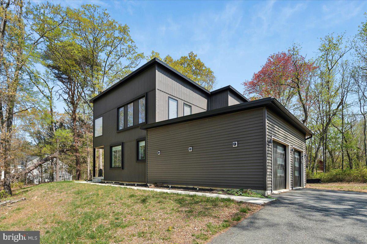 ARUNDEL ON THE BAY - Residential