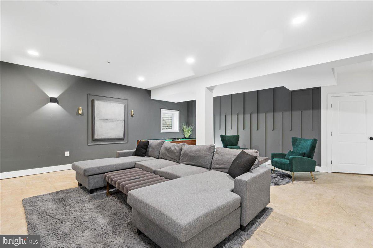 ARUNDEL ON THE BAY - Residential