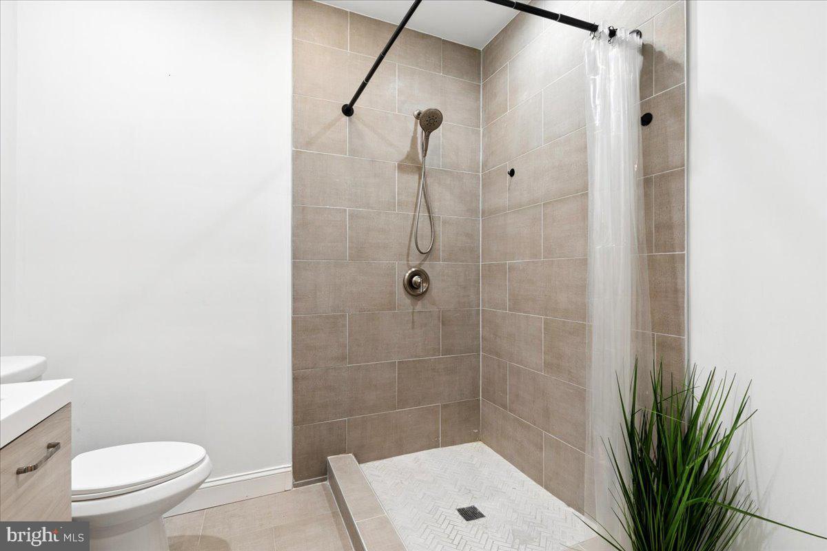 ARUNDEL ON THE BAY - Residential