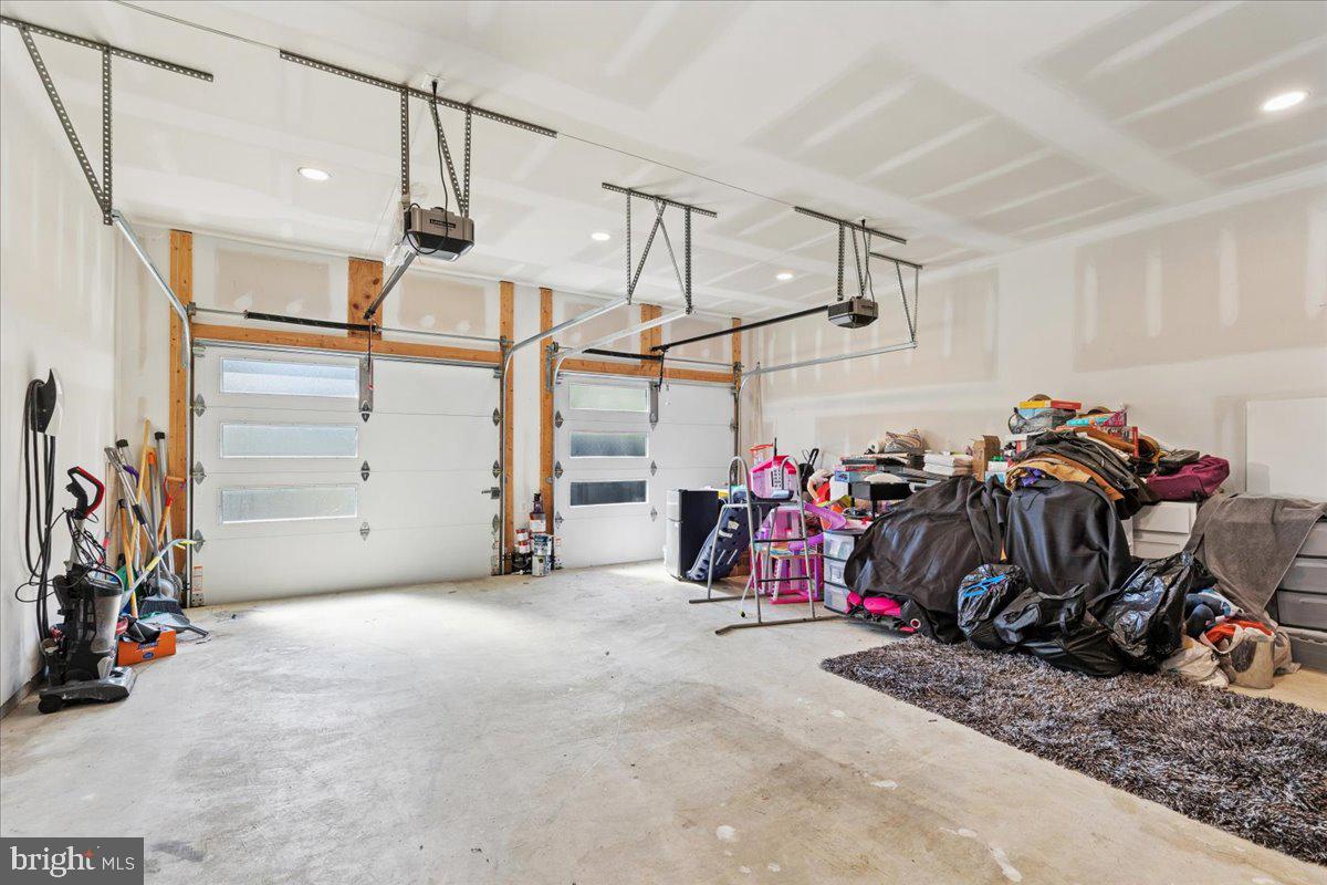 ARUNDEL ON THE BAY - Residential