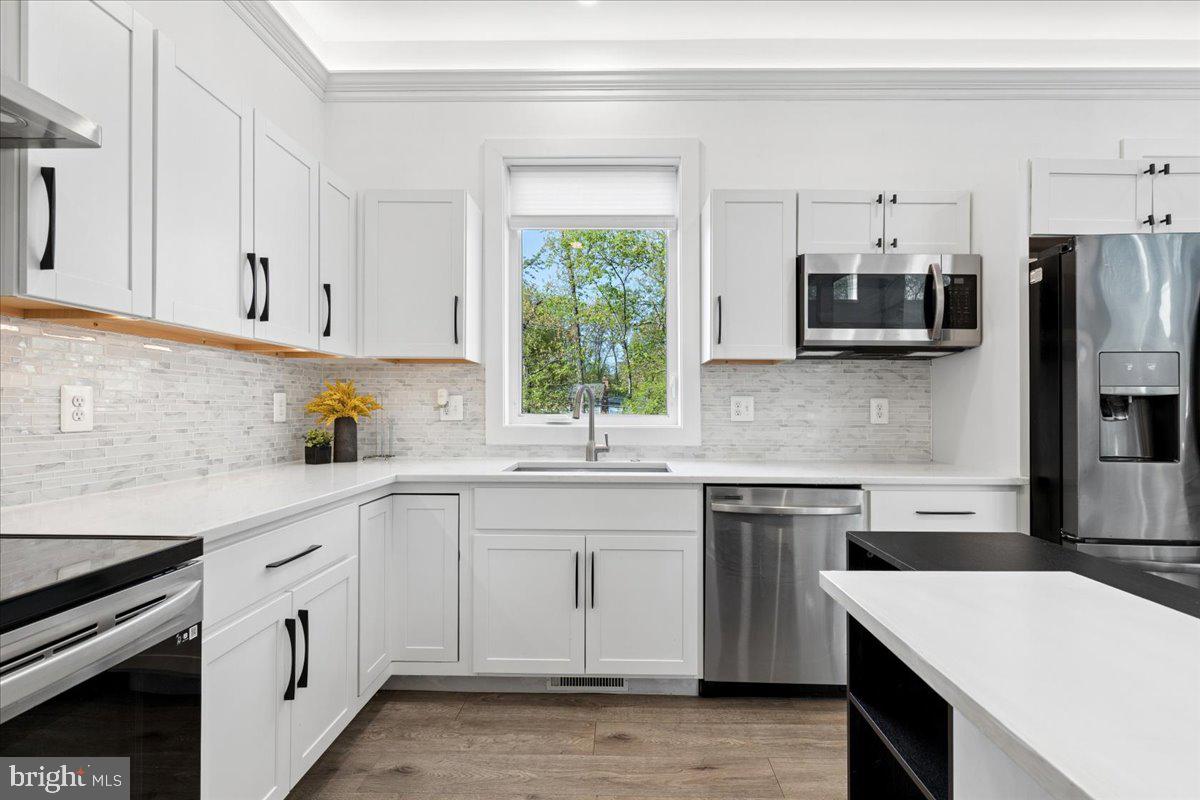 ARUNDEL ON THE BAY - Residential