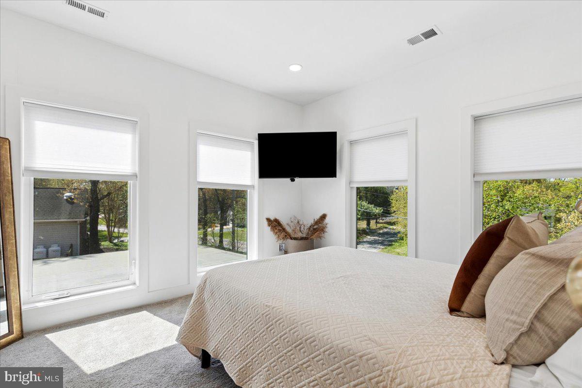 ARUNDEL ON THE BAY - Residential