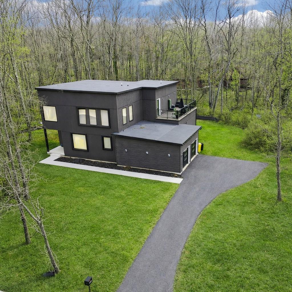 ARUNDEL ON THE BAY - Residential