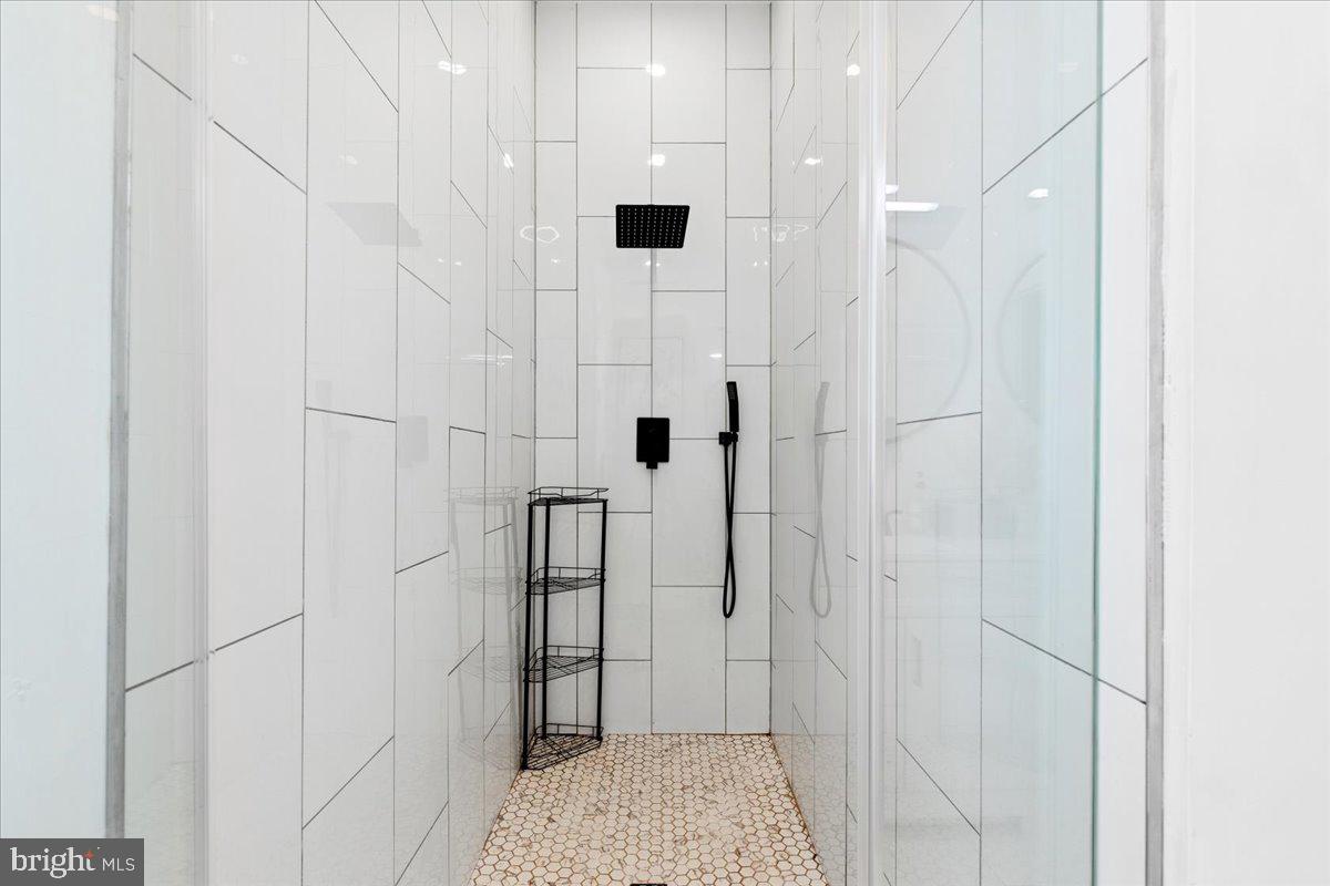 ARUNDEL ON THE BAY - Residential