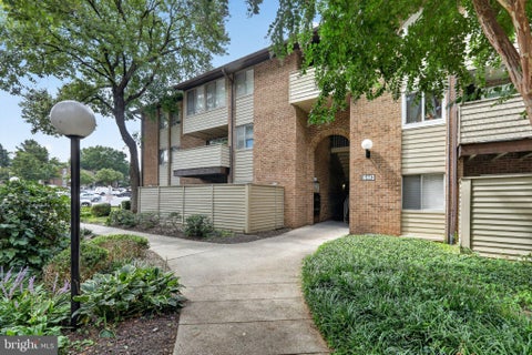 Condo For Sale - 19443 Brassie Place #301<br/> Montgomery County, GAITHERSBURG, MD 20886