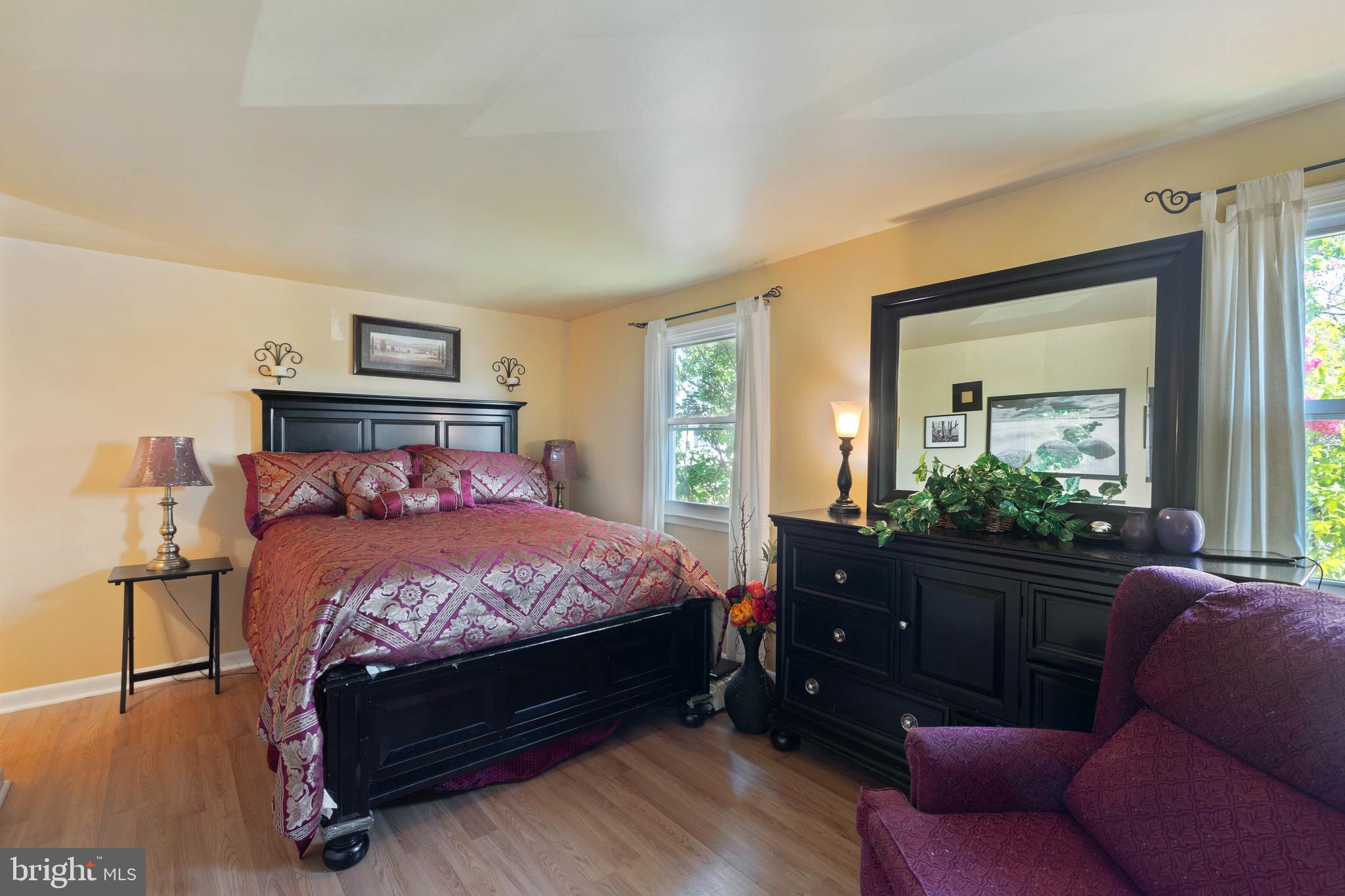 WILLIAMSTOWN - Residential