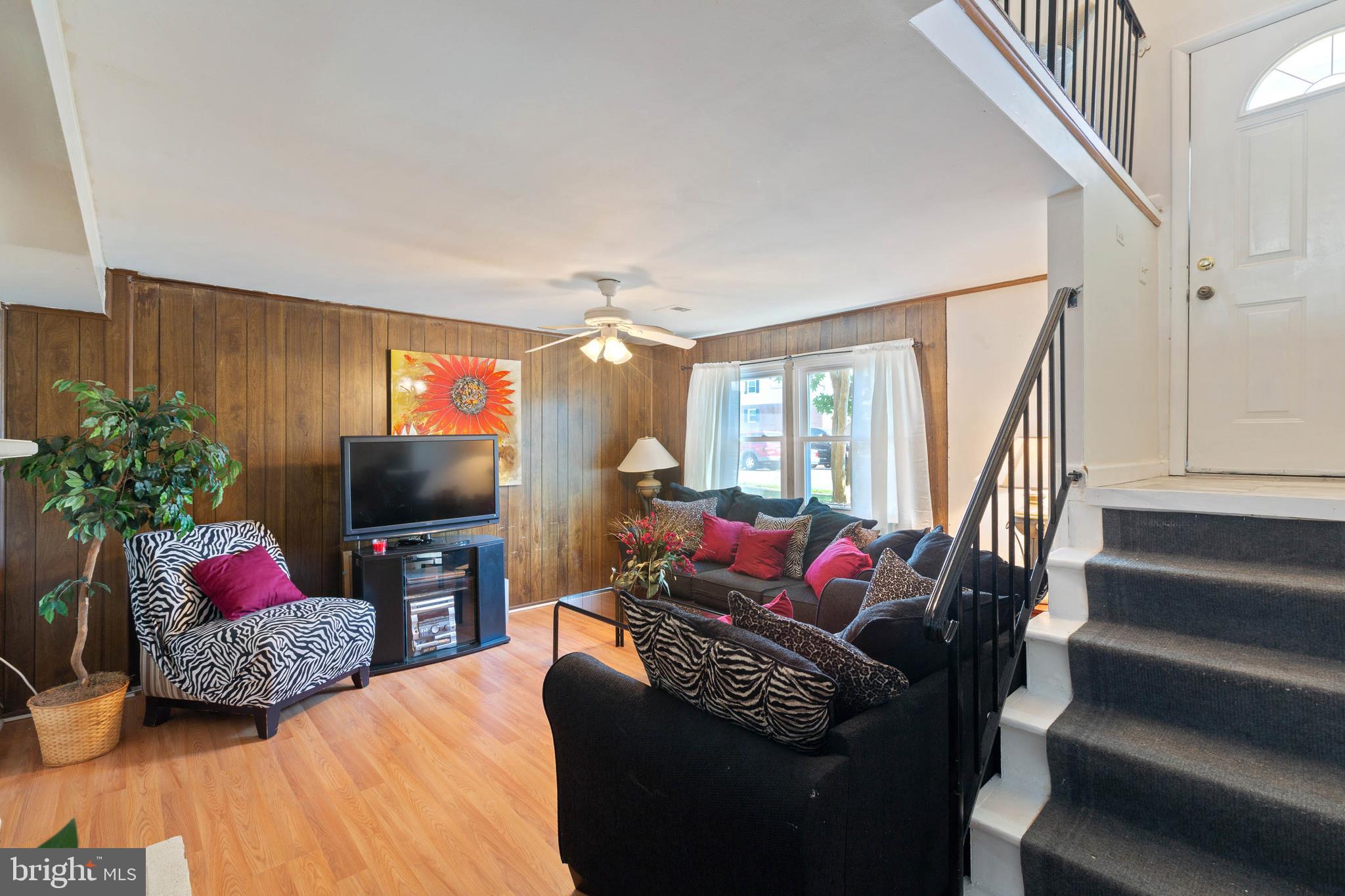 WILLIAMSTOWN - Residential