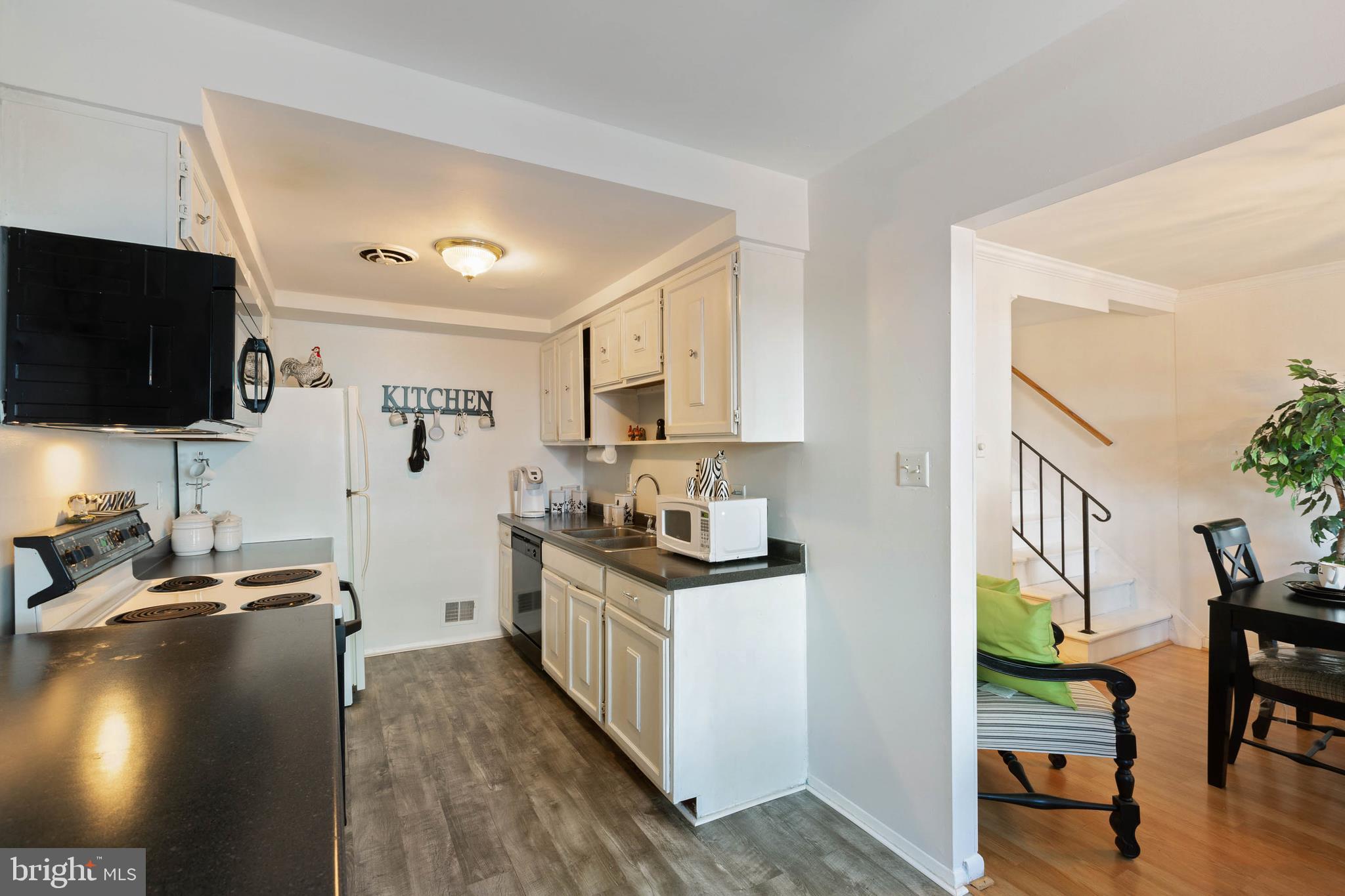 WILLIAMSTOWN - Residential