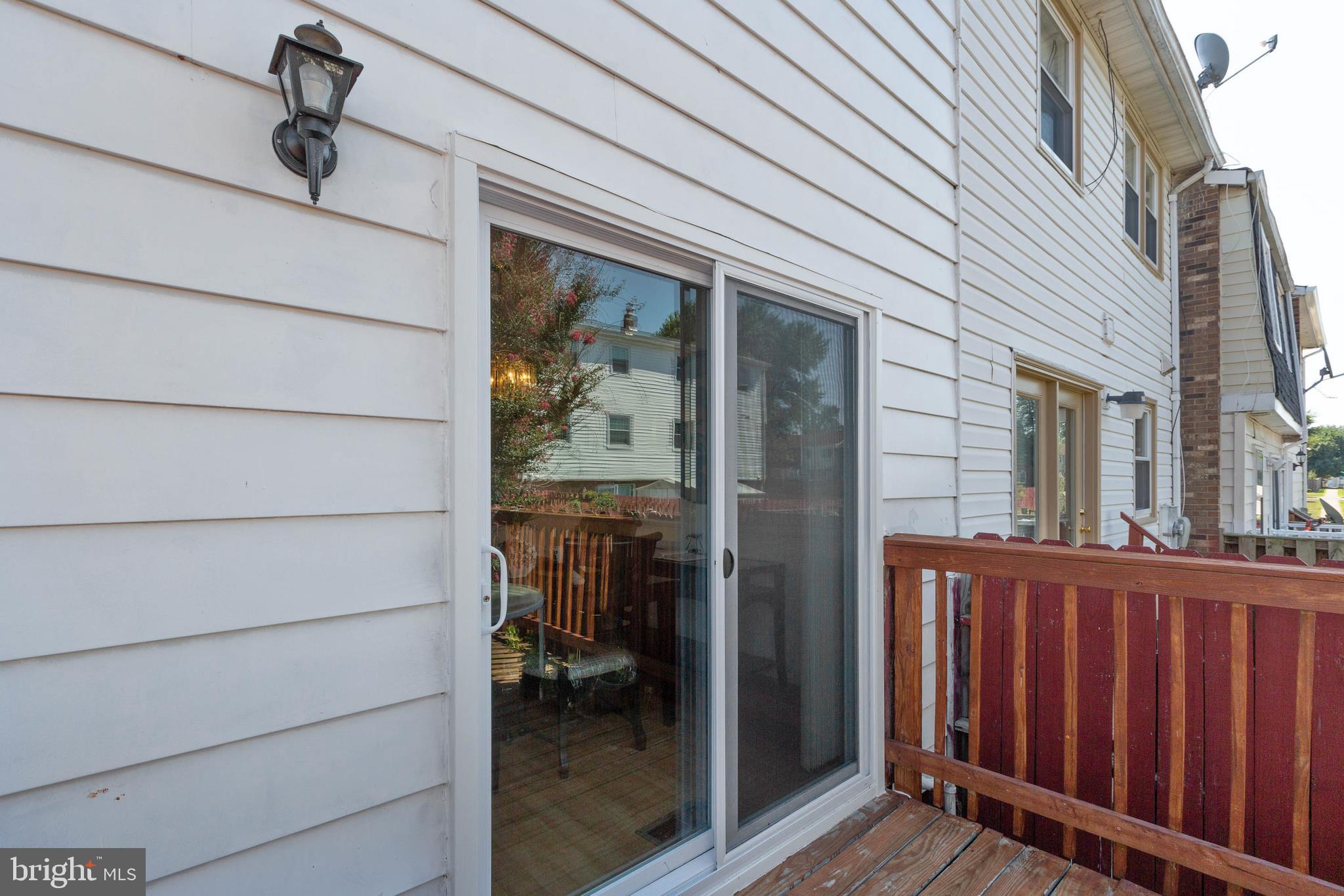 WILLIAMSTOWN - Residential