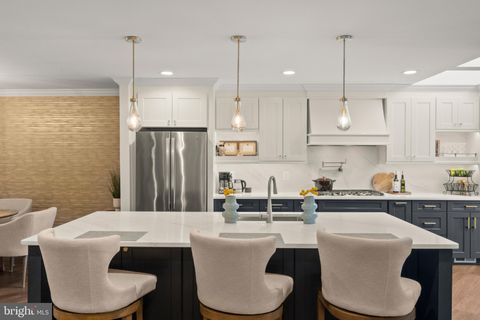 Photo of 6258 Masefield Court, ALEXANDRIA, VA 22304 (MLS # VAFX2314450)