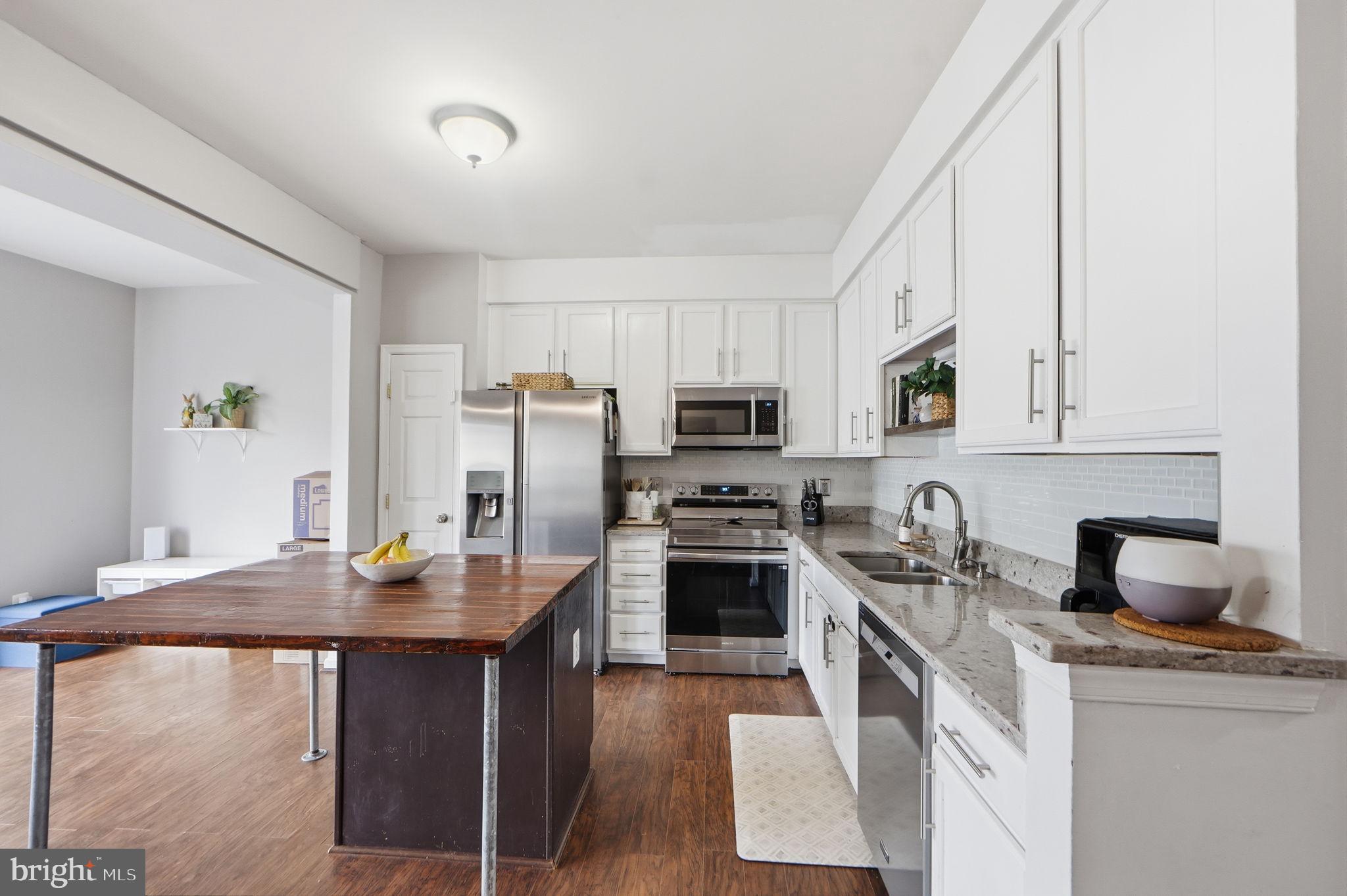 SOMERSET - Residential