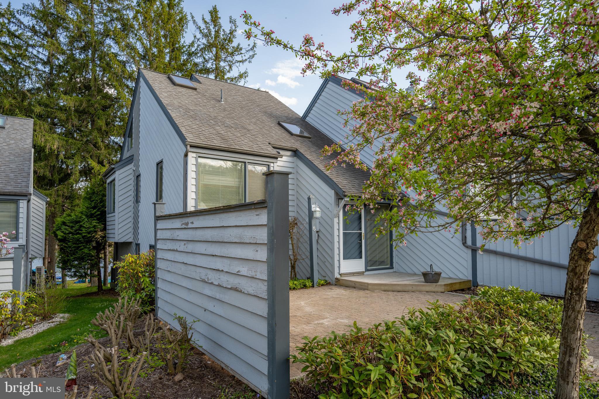 ARROWHEAD - Residential