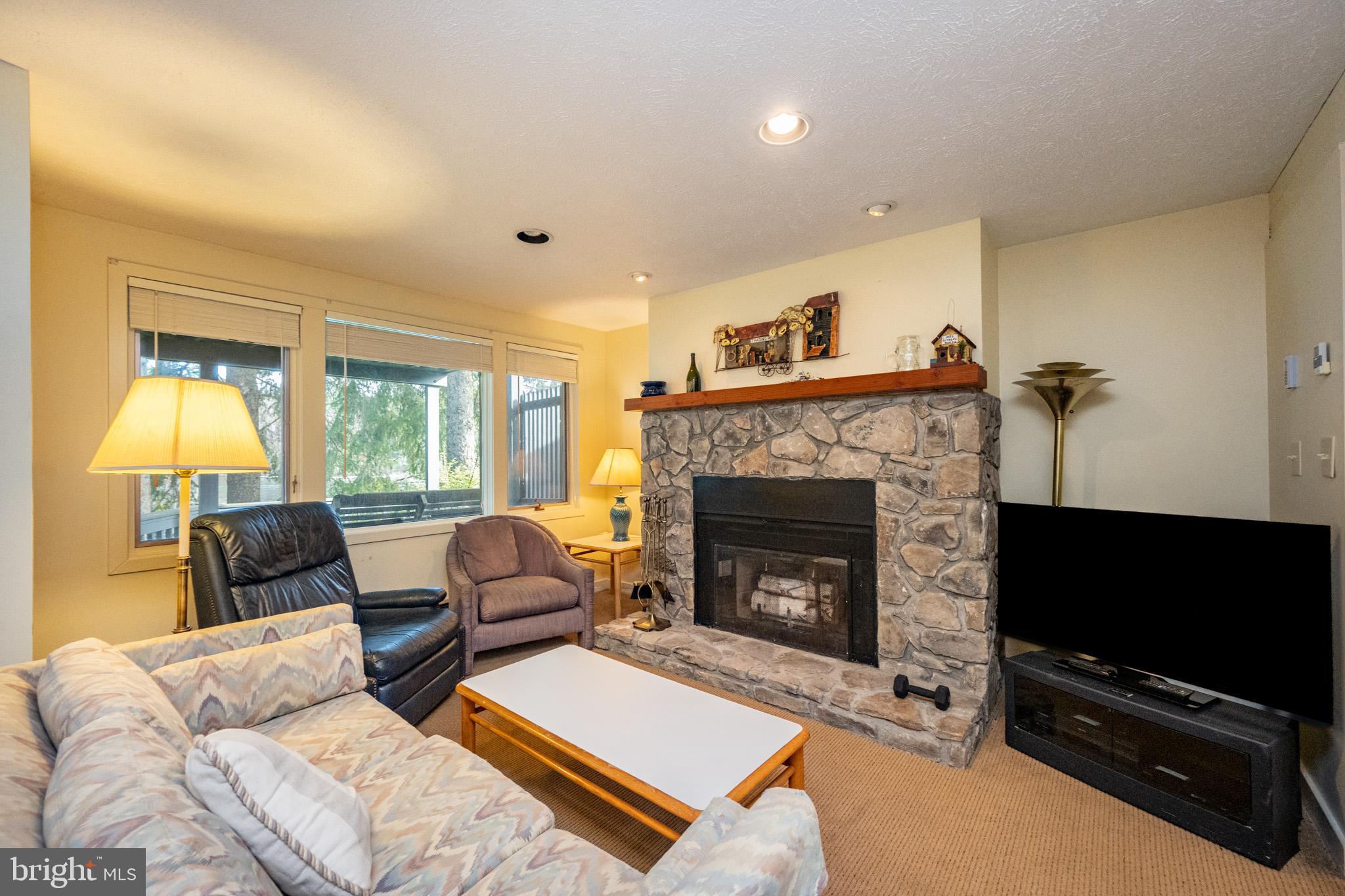 ARROWHEAD - Residential