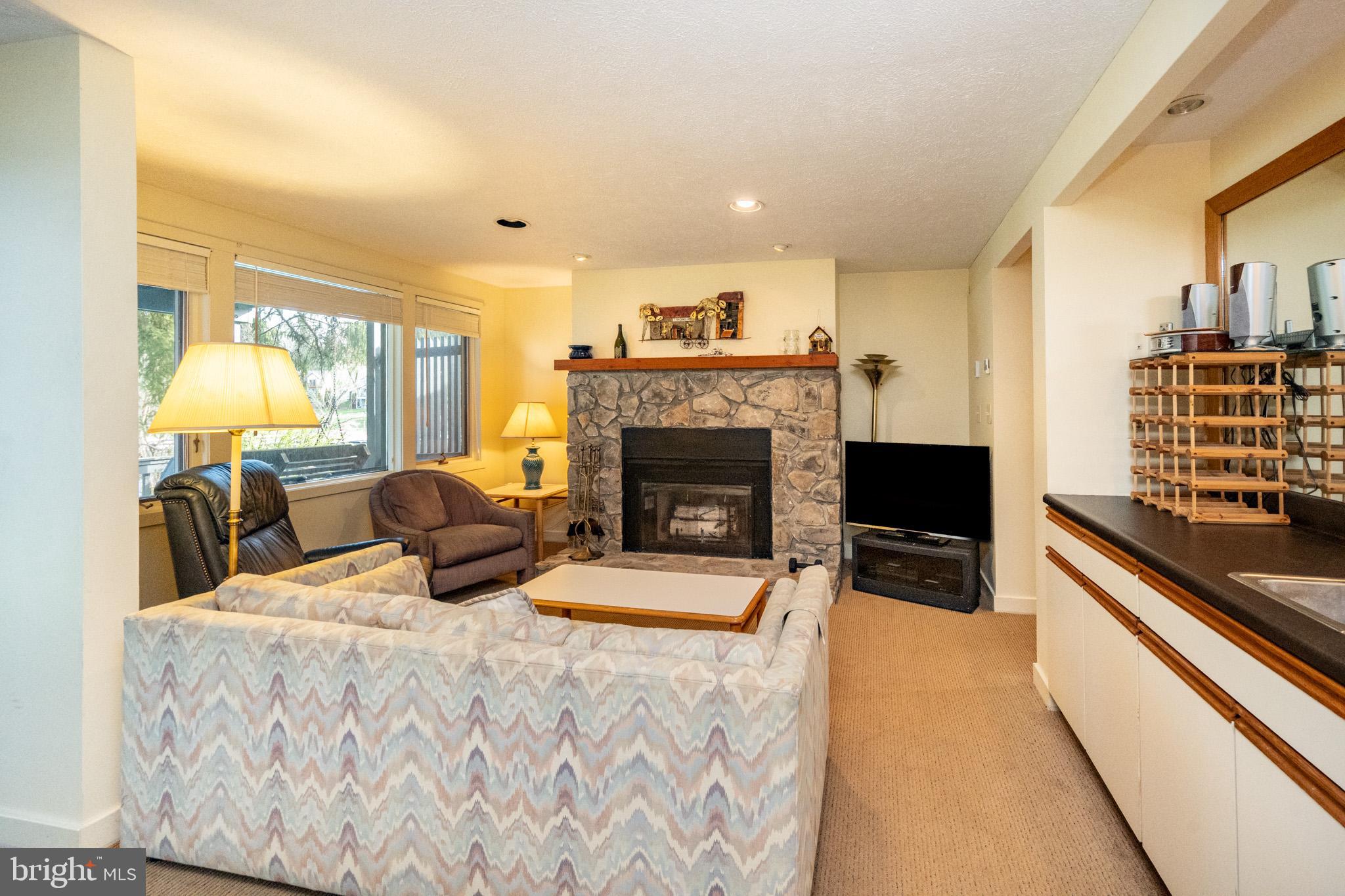 ARROWHEAD - Residential