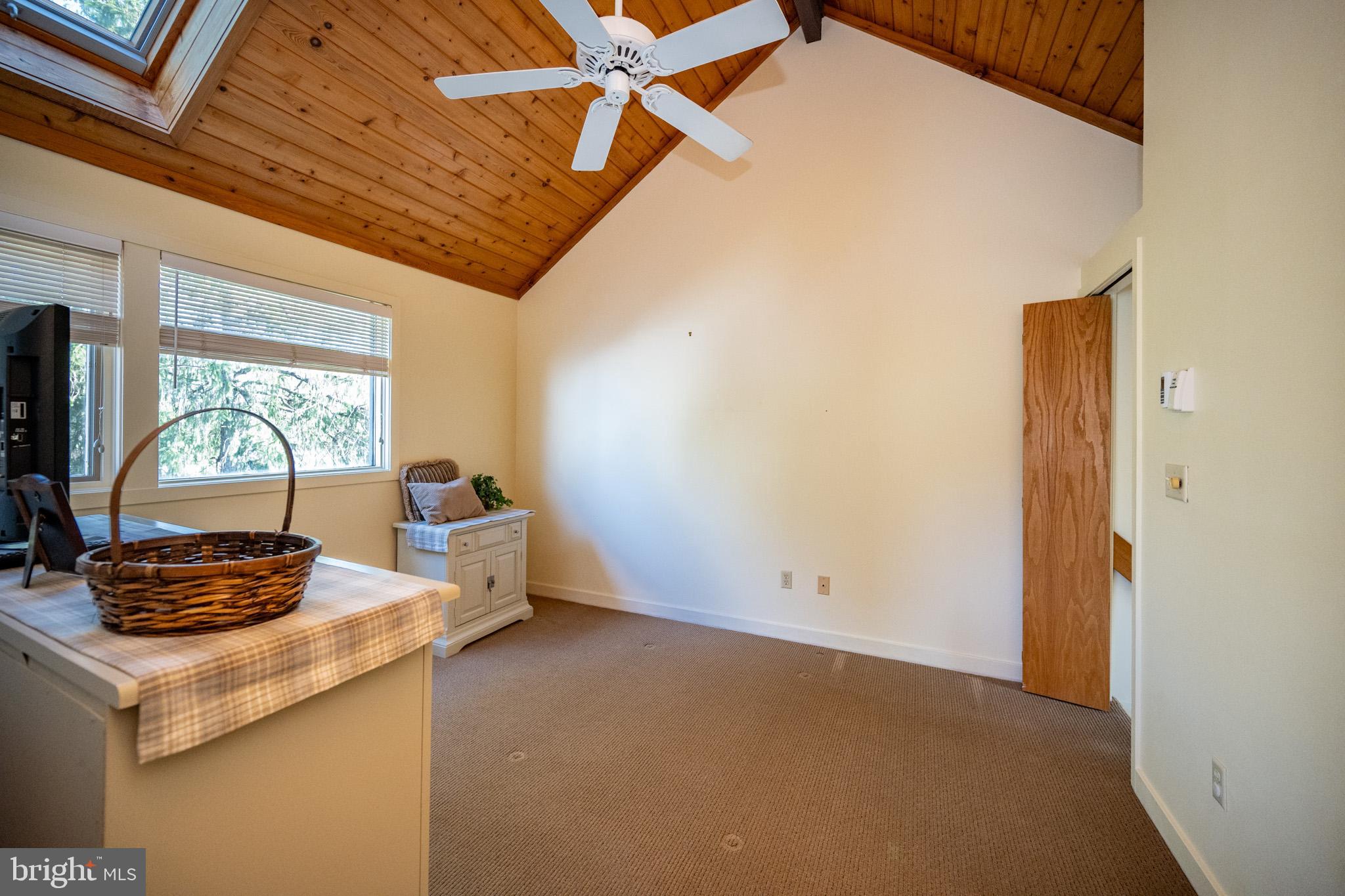 5 ARROWHEAD LANE 5