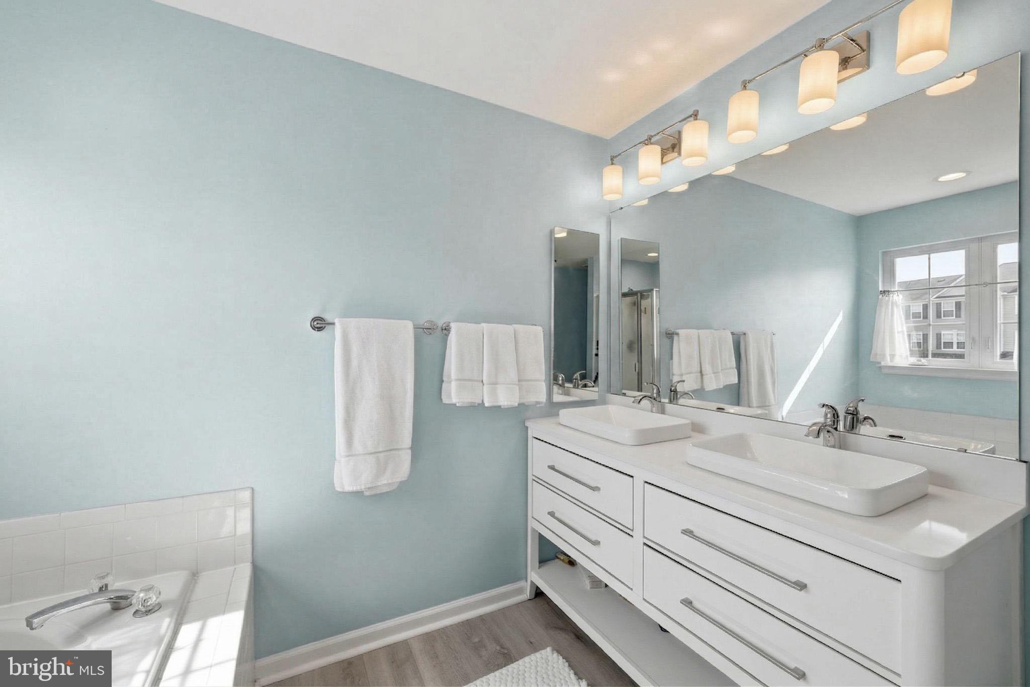 GREENHILL CROSSING - Residential