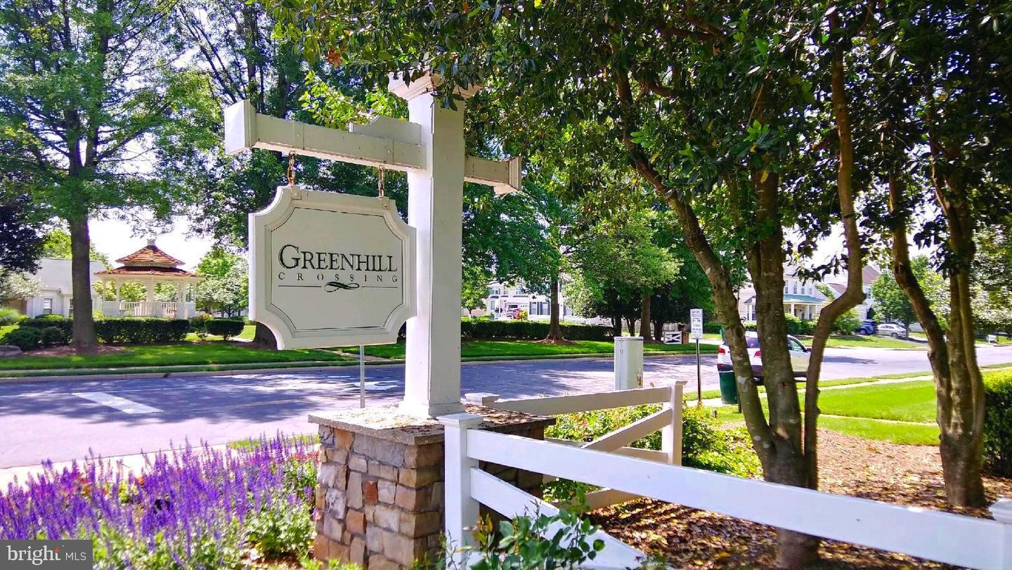 GREENHILL CROSSING - Residential
