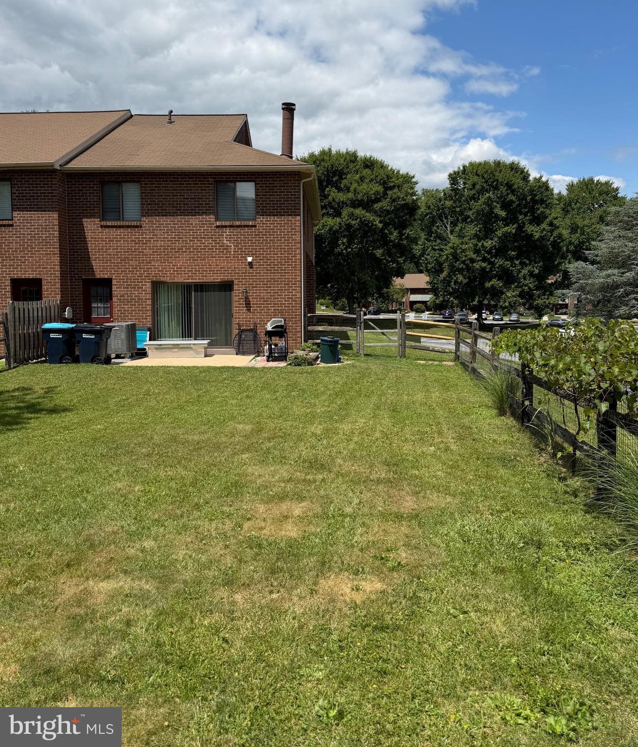 101 NEYLAND COURT