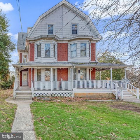 Townhouse For Sale - 424 White Horse Pike<br/> COLLINGSWOOD, NJ 08107