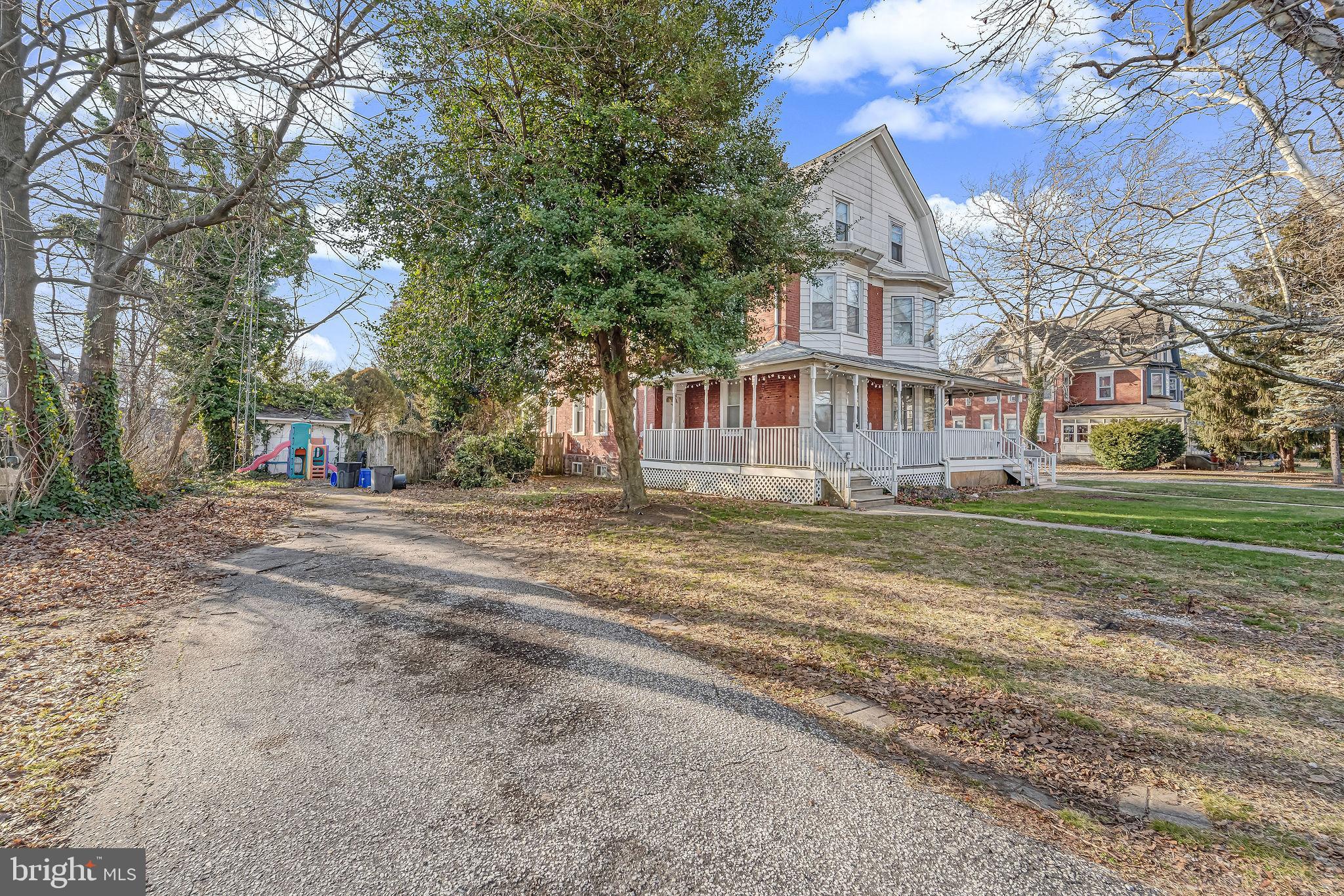 424 WHITE HORSE PIKE