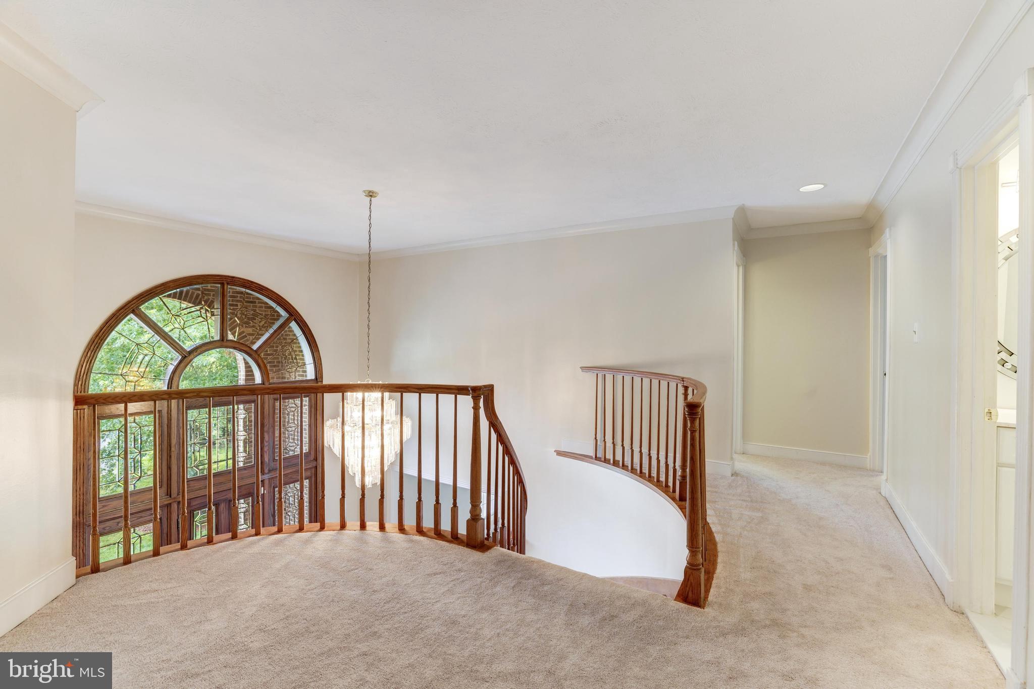 BURKE LAKE MEADOW - Residential