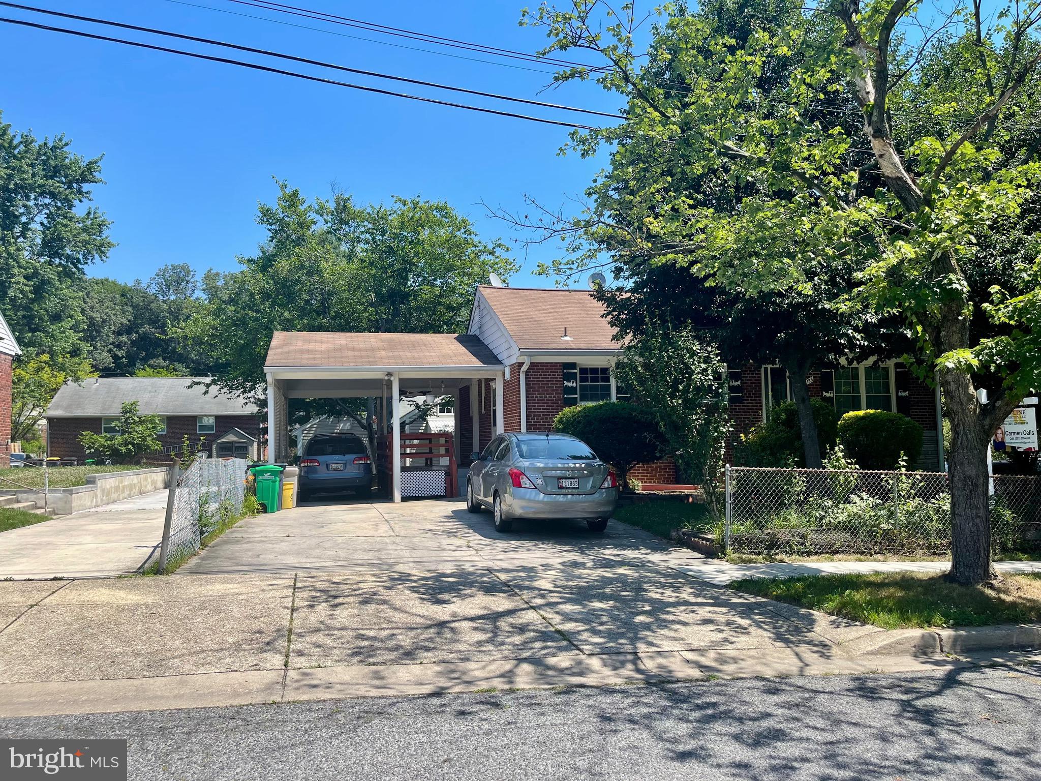 ADELPHI HILLS - Residential