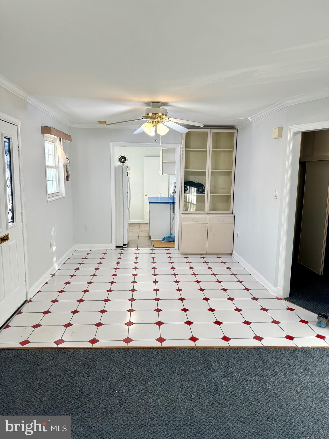 ADELPHI HILLS - Residential