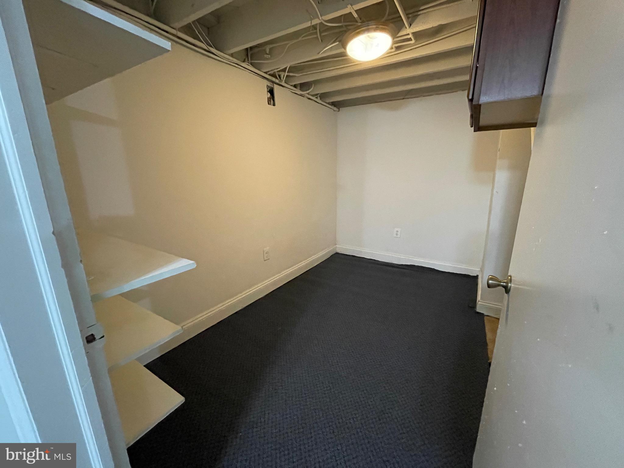 ADELPHI HILLS - Residential