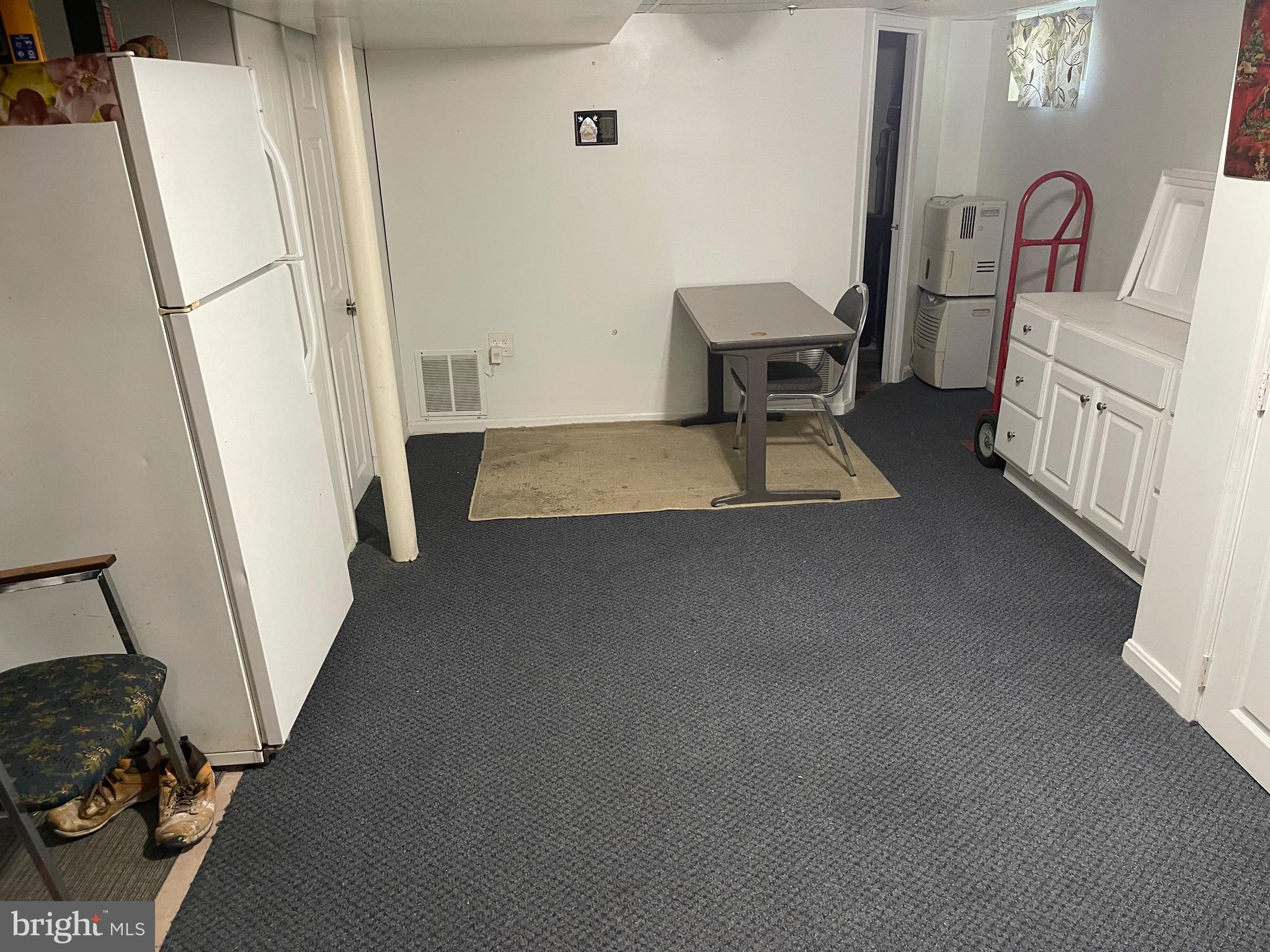 ADELPHI HILLS - Residential