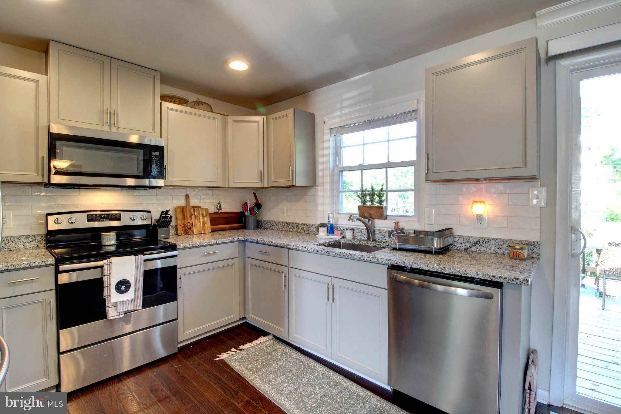 WARRENTON LAKES - Residential