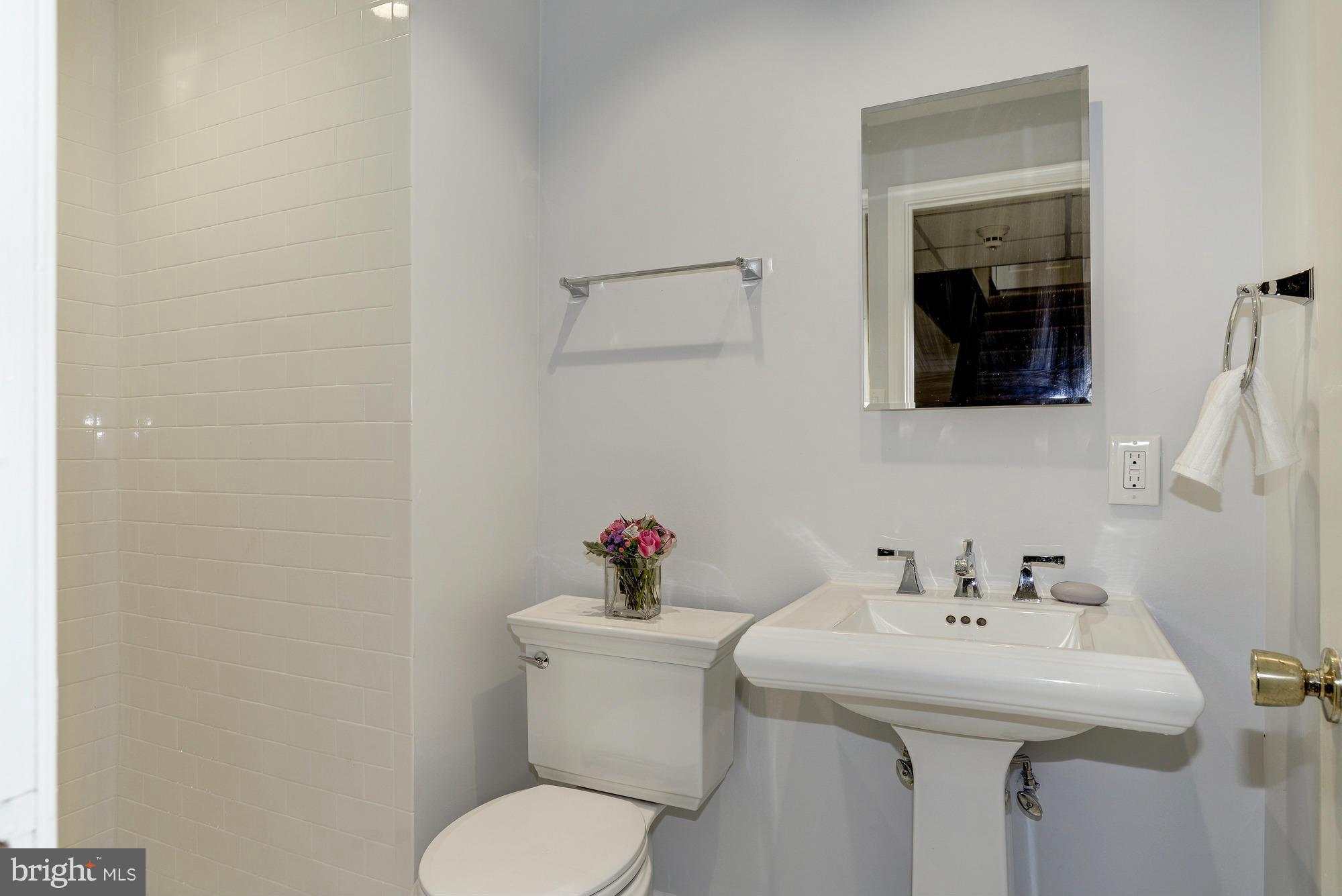 WESTMORELAND HILLS - Residential