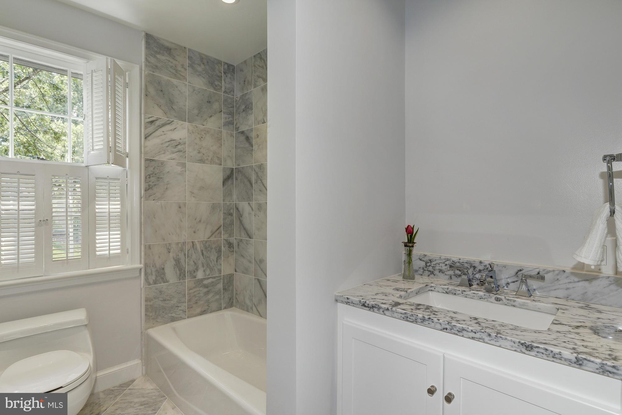 WESTMORELAND HILLS - Residential