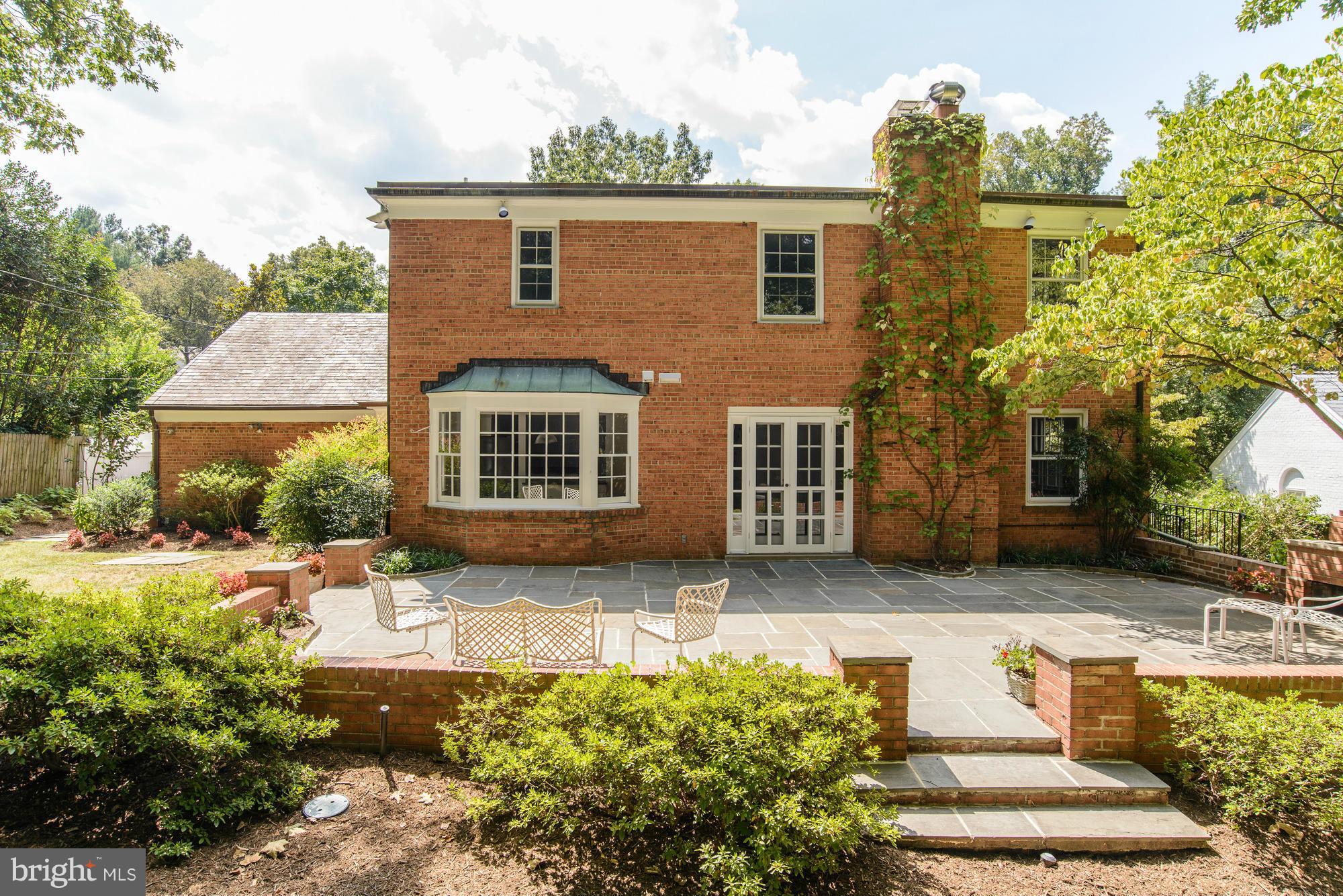 WESTMORELAND HILLS - Residential