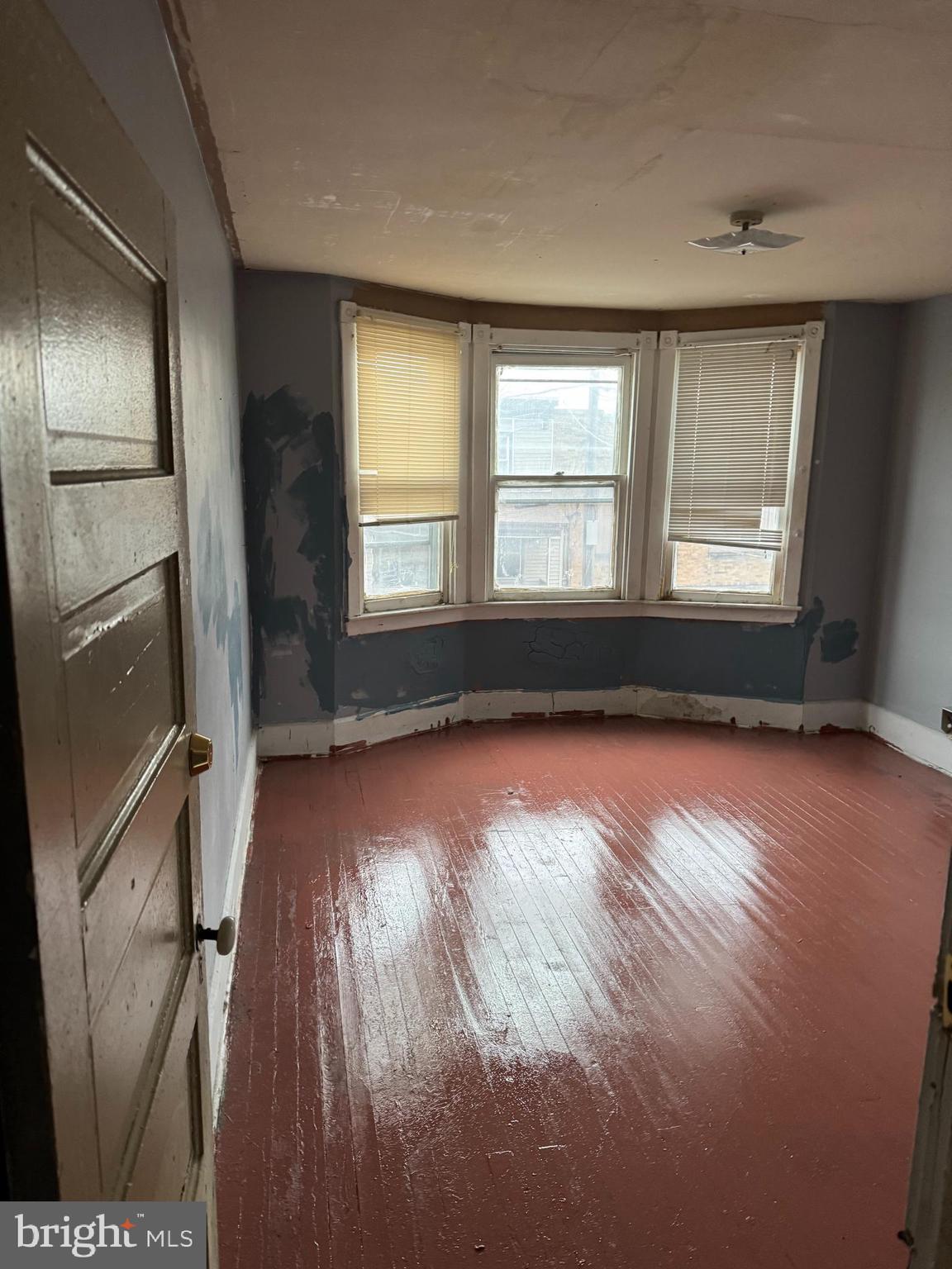 NONE AVAILABEL - Residential