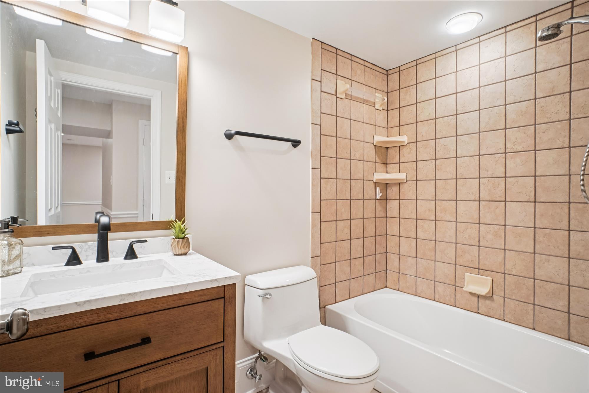 FRANKLIN FARM - Residential